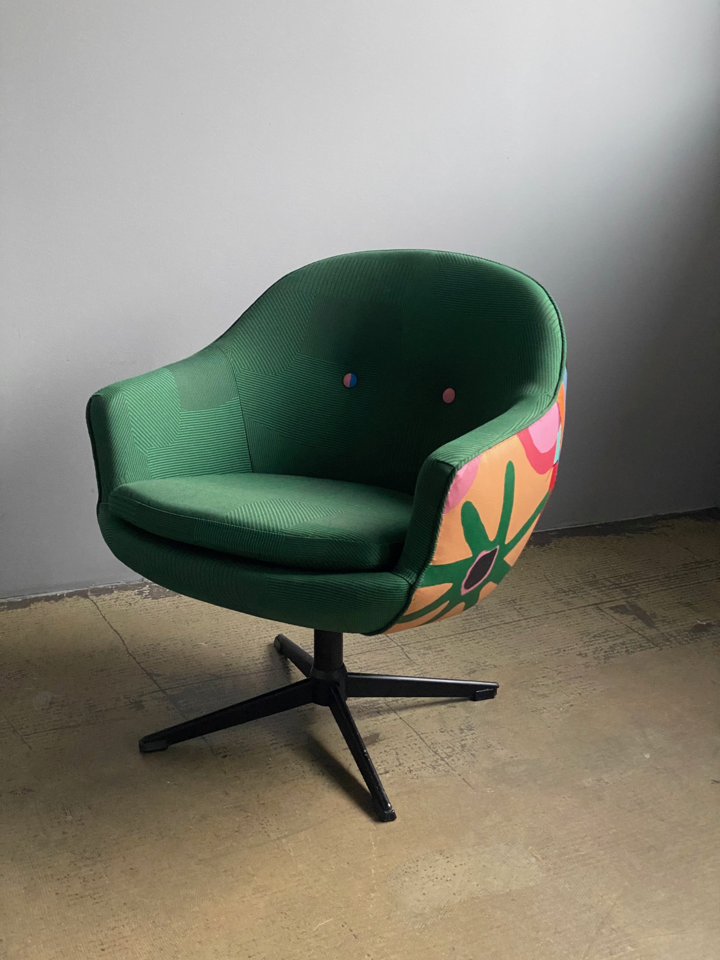 The Artist Chair