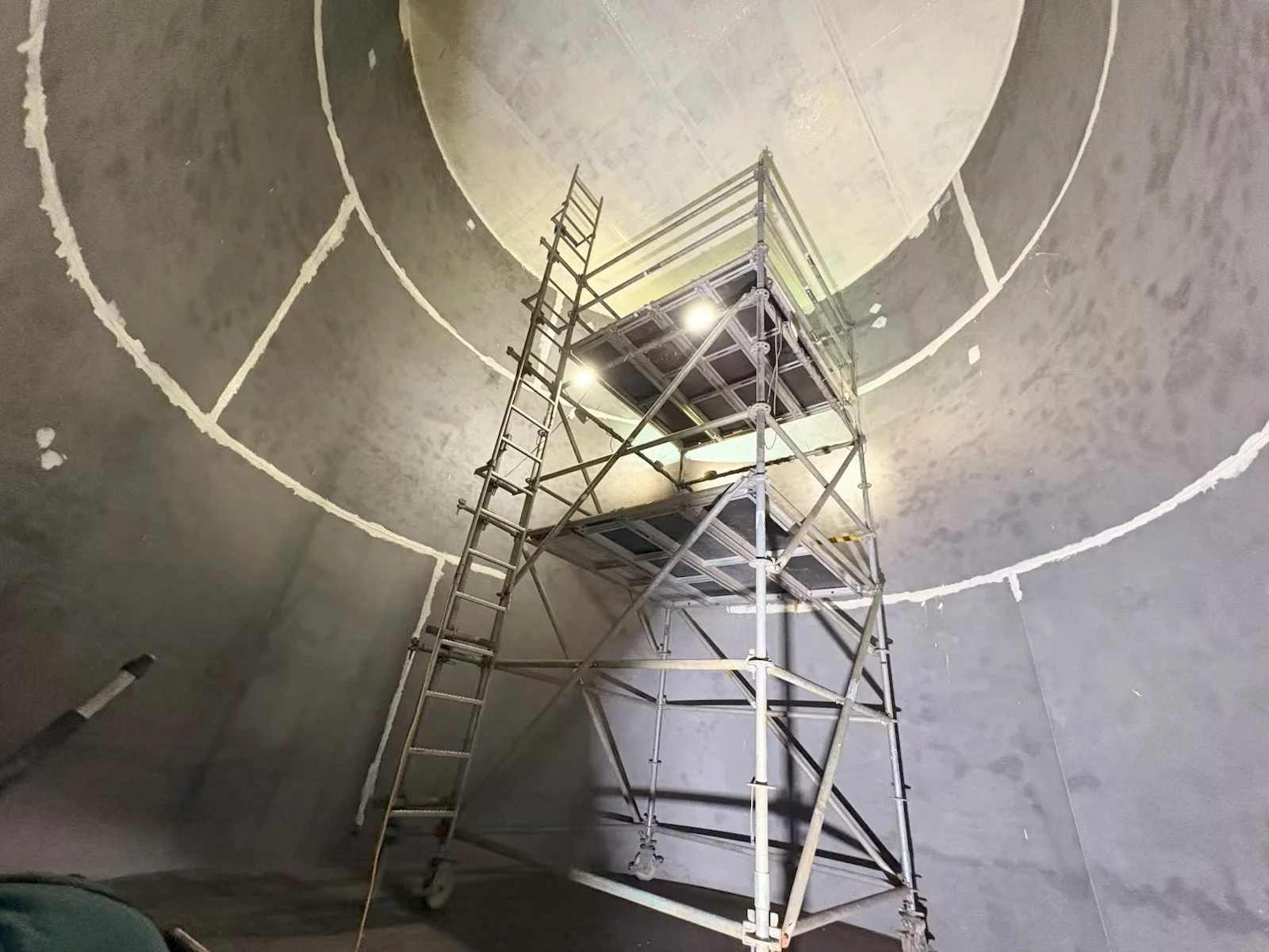 0023 Inside Tank.jpeg