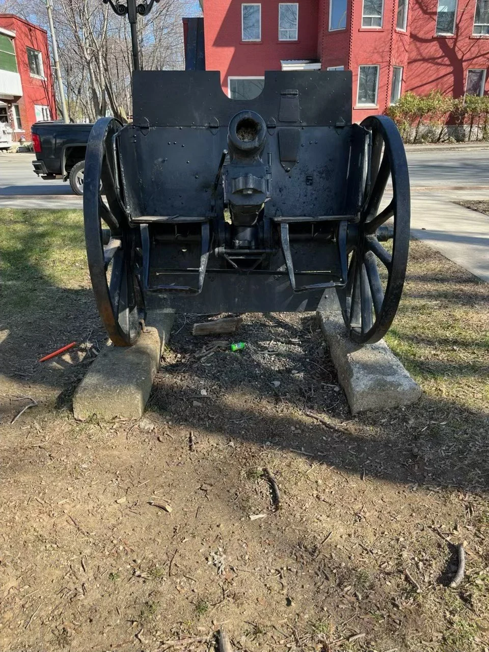 004 Cannon.jpeg