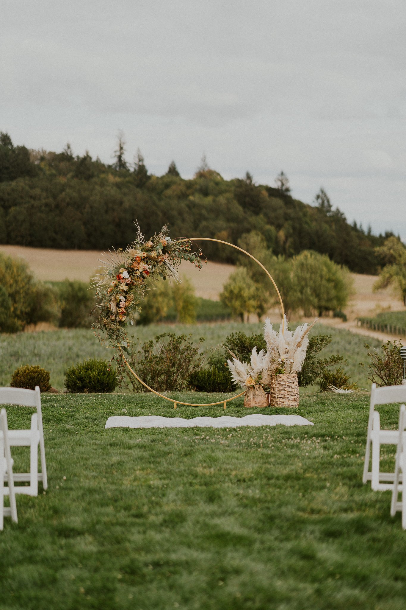 Oregon Vineyard Intimate Wedding (35).jpg