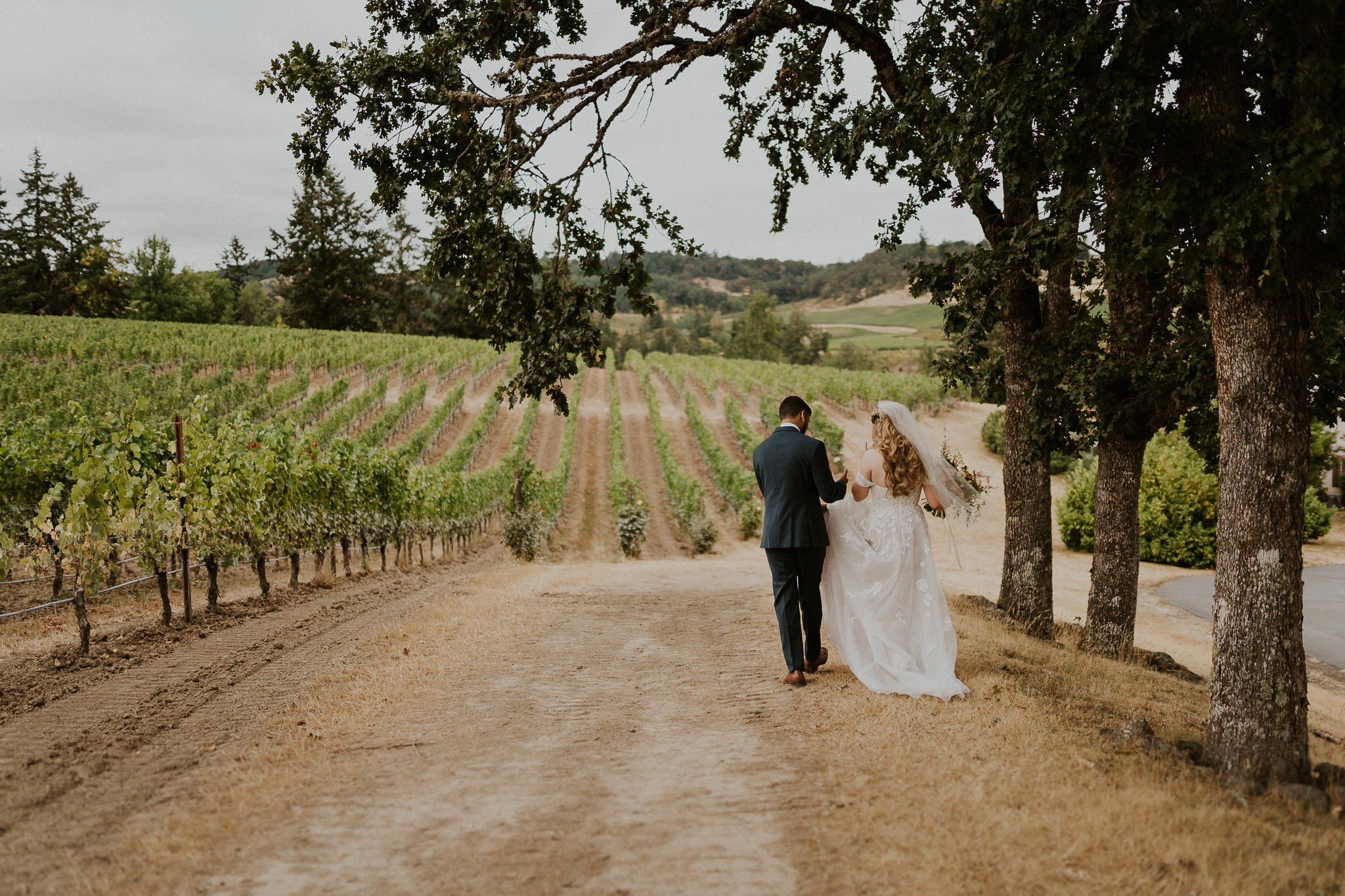 Oregon Vineyard Intimate Wedding (57).jpg
