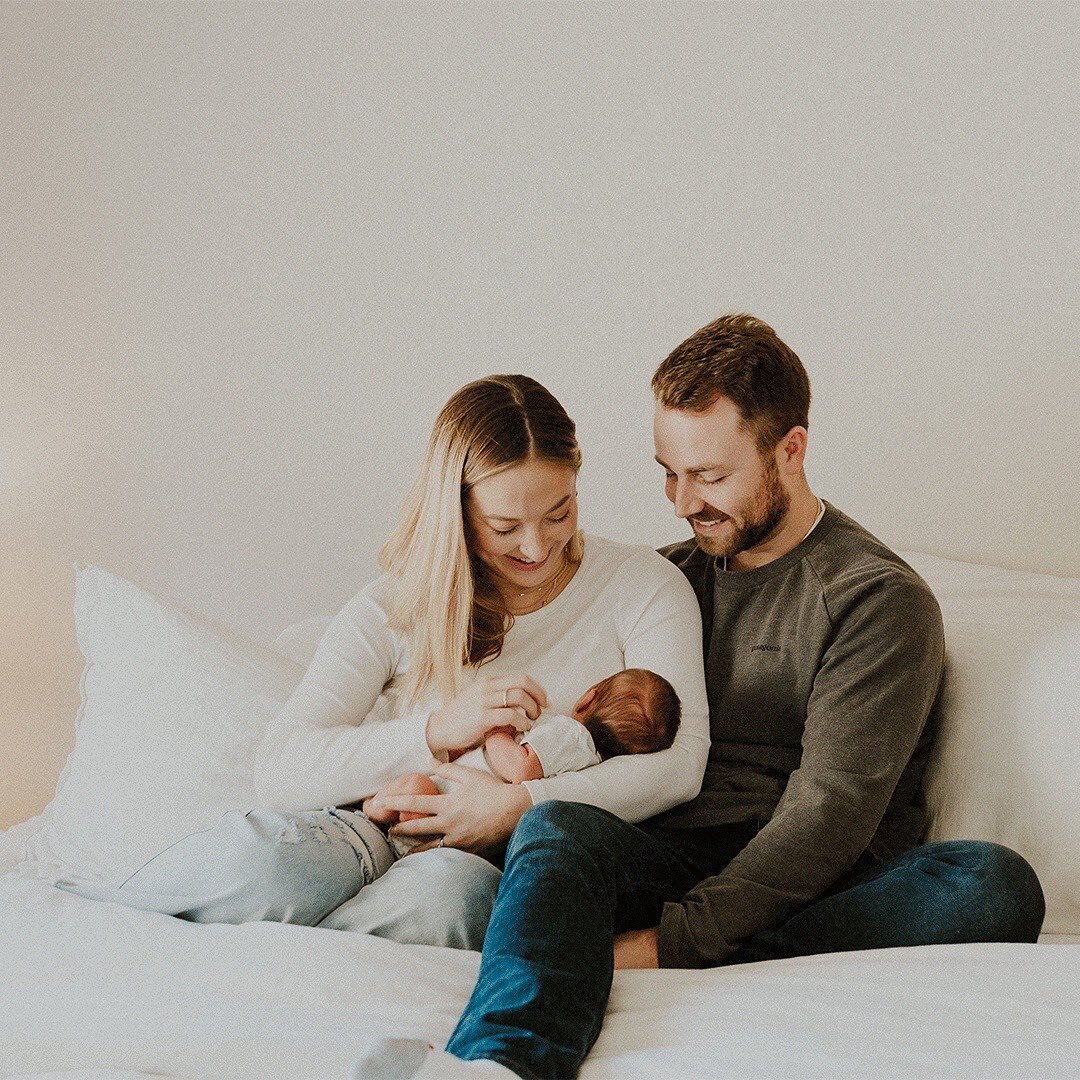 Baby beau ❤️ 
So honored to capture these moments especially for people you have known most your life. 
.
.
.
📍This photo was taken on Coast Salish, Duwamish native land
#pnwphotographer #pacificnorthwest #seattlephotography #northwestcreatives #can