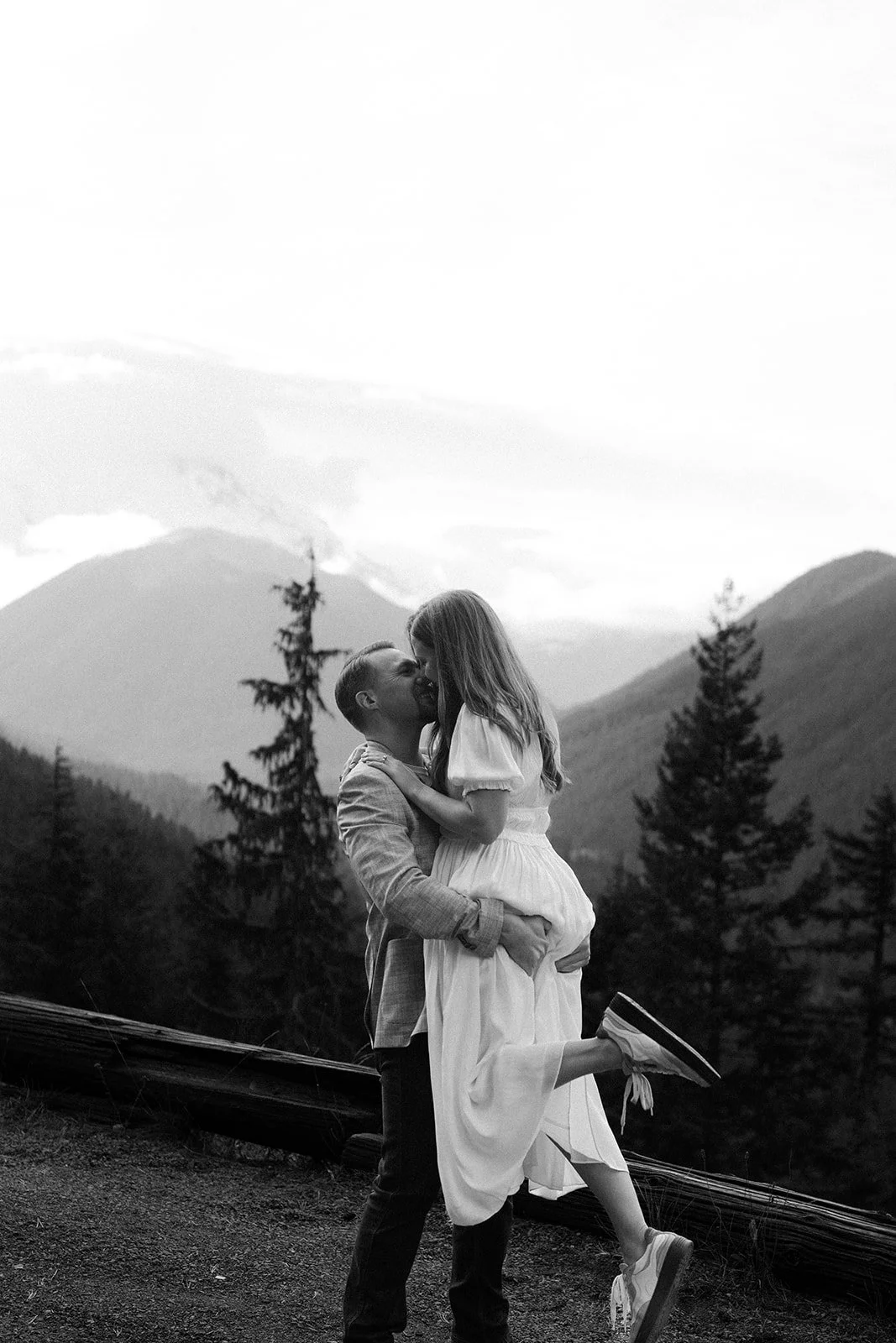 Laurel & Chris Engagement - Lyndsey Greene Photography (66 of 98).jpg