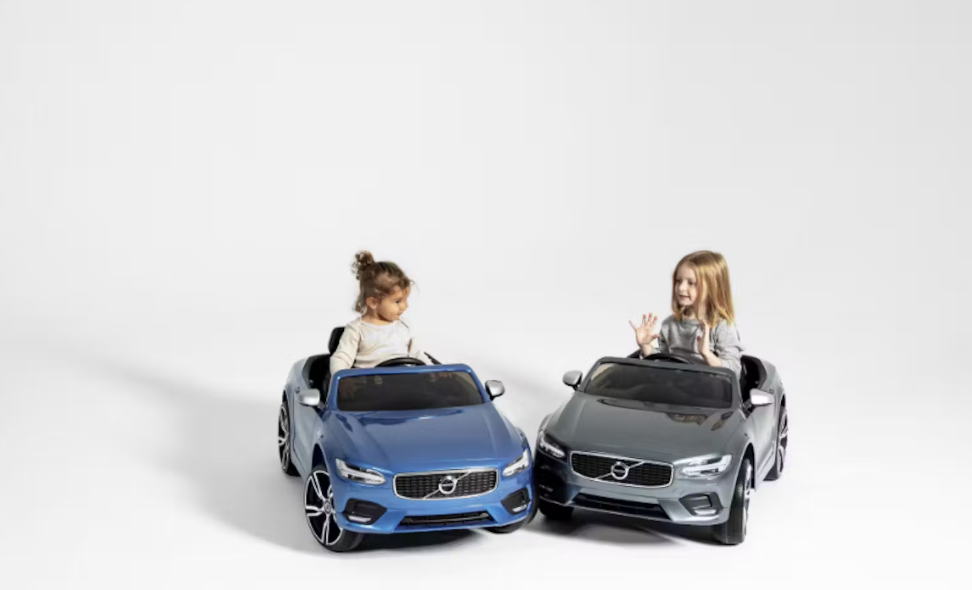 Making full paternity leave the default for all Volvo employees globally