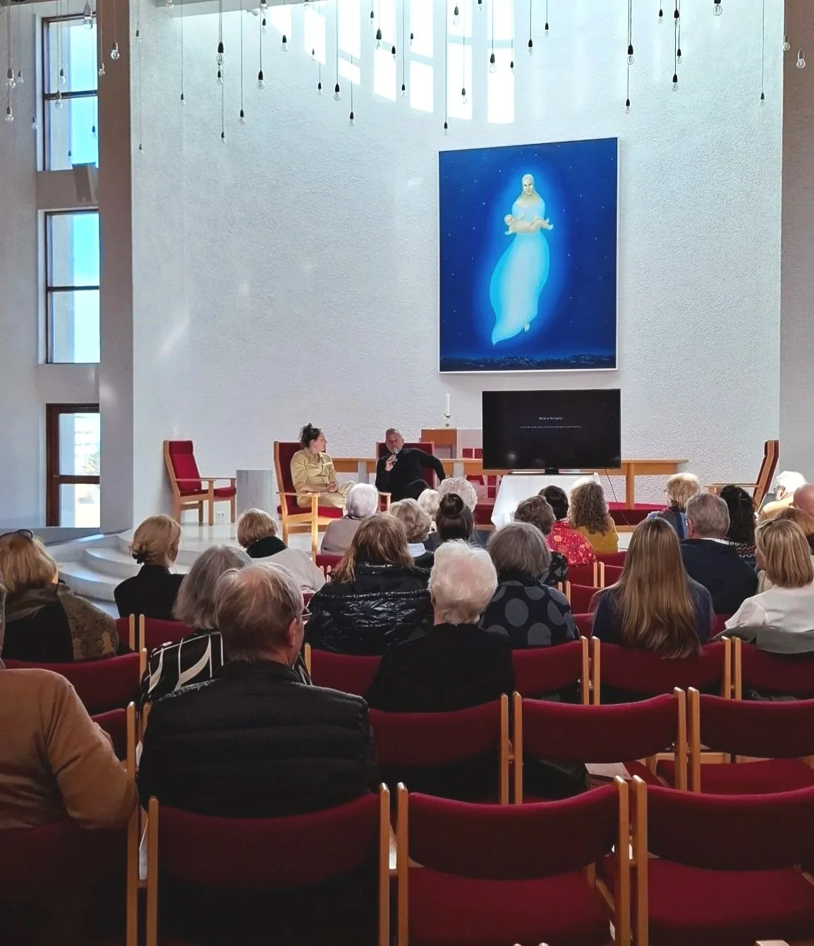 Afhending viðurkenninga og verðlauna