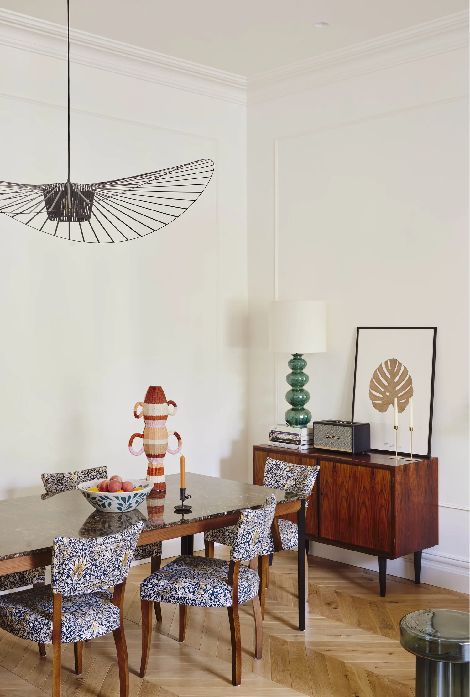 NEVER INSTALL METAL-FRAMED SHOWER PARTITION! More than renovations ... - Apartment Interior Renovation