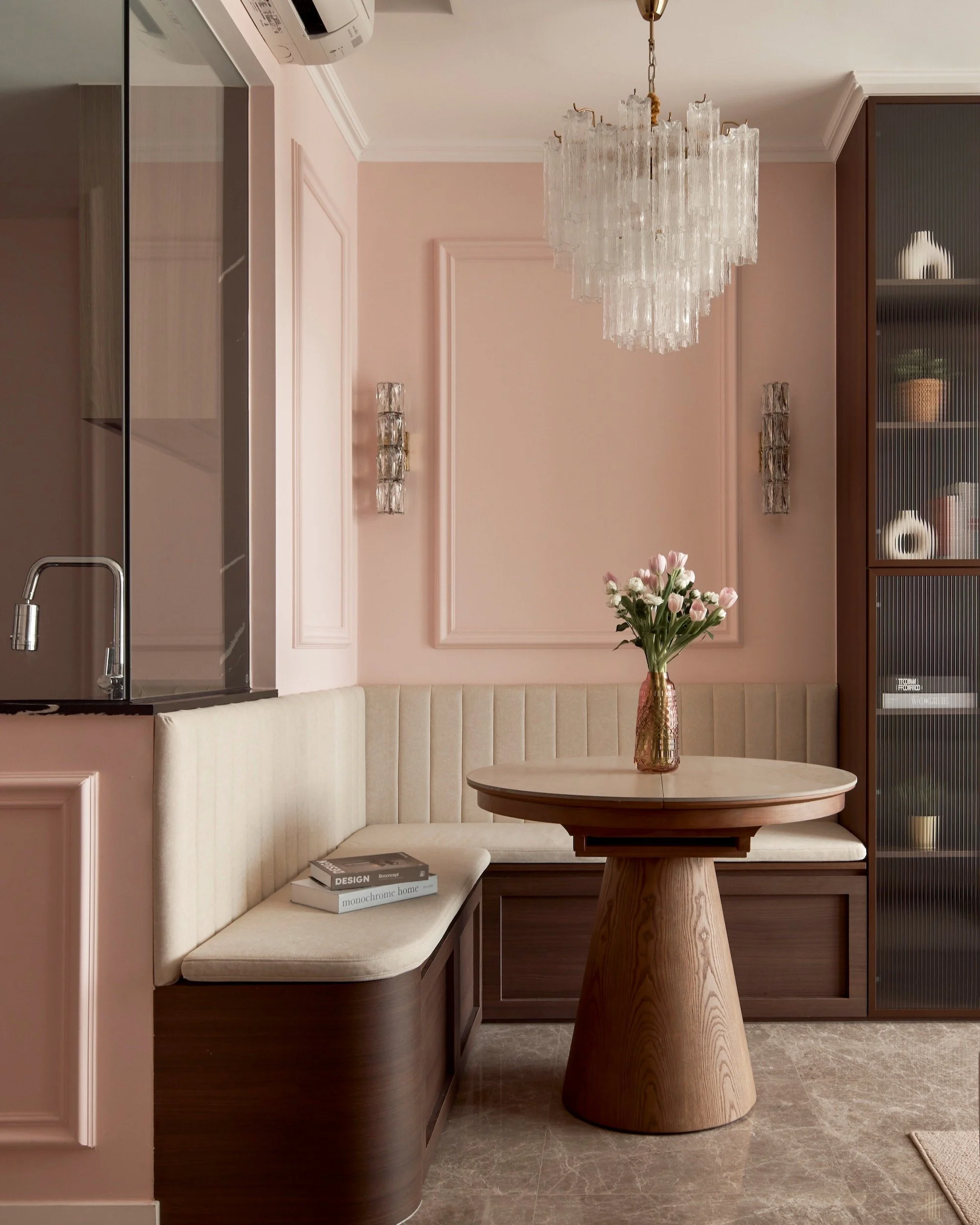 Here's a glamorous and chic home with Parisian touches 🌸

It is important to the client that the space has ample storage and still look clean; this is the balance we landed on.

To reflect the client's preference, the amount and type of colour is su