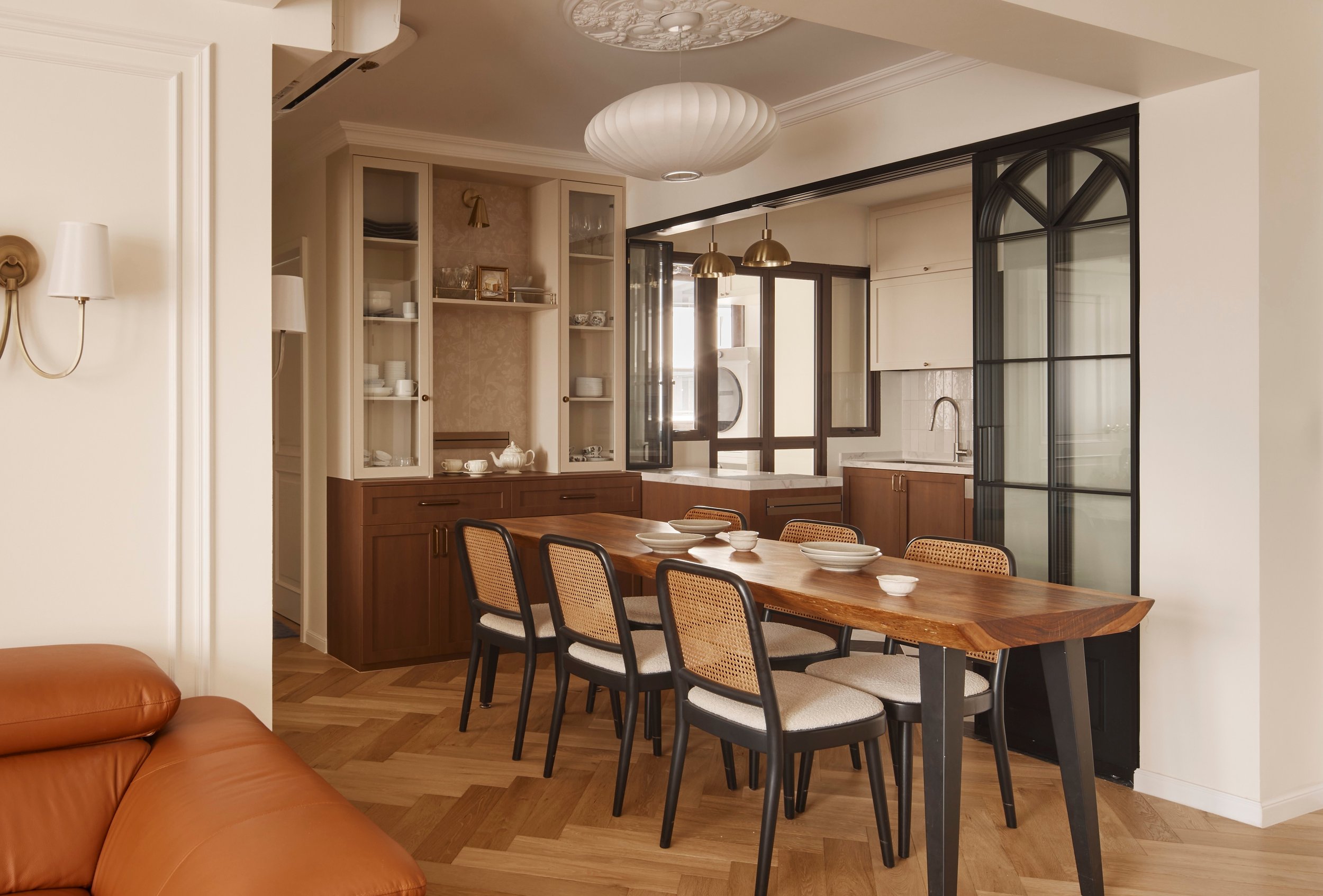 BTO flat layouts maybe largely similar but how a house looks and feels can vary dramatically.

Much depends on the materials you fill it with, where there is lighting, what furniture is used, where it's placed and so forth.

Everybody is different, h