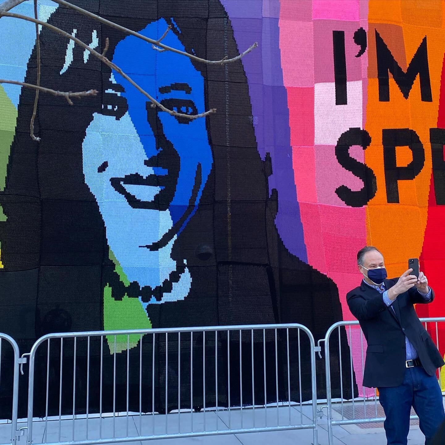 @douglasemhoff at the #crochetkamala mural !!