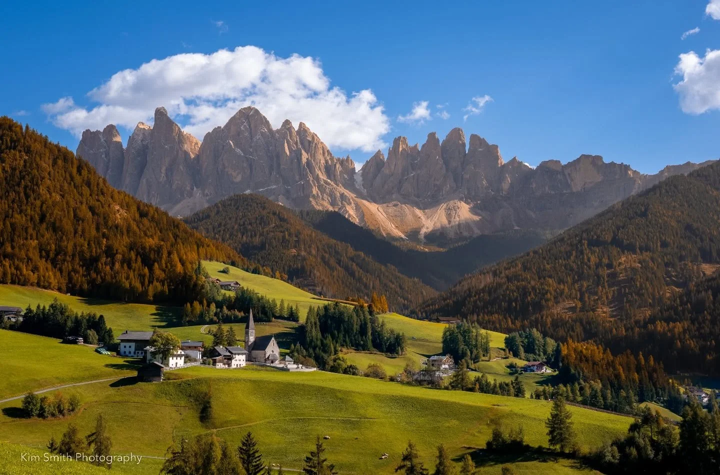 This image was taken in Santa Maddalena in the Val di Funes.
Rising dramatically behind the village are the jagged limestone peaks of the Geisler Group, part of the legendary Dolomites, a UNESCO World Heritage mountain range known for its sharp spir