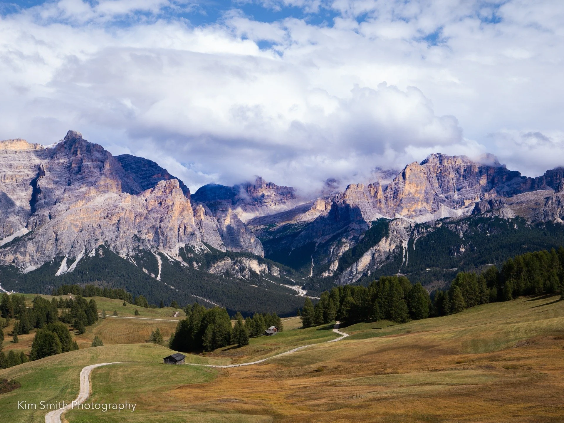 I thought it was about time I added some images from my trip to the Dolomites. I spent 3 weeks travelling around the Dolomites. What an amazing place! Every time I turn a corner, it's a whoo moment, mouth wide open lol.
It was raining, so I took the 
