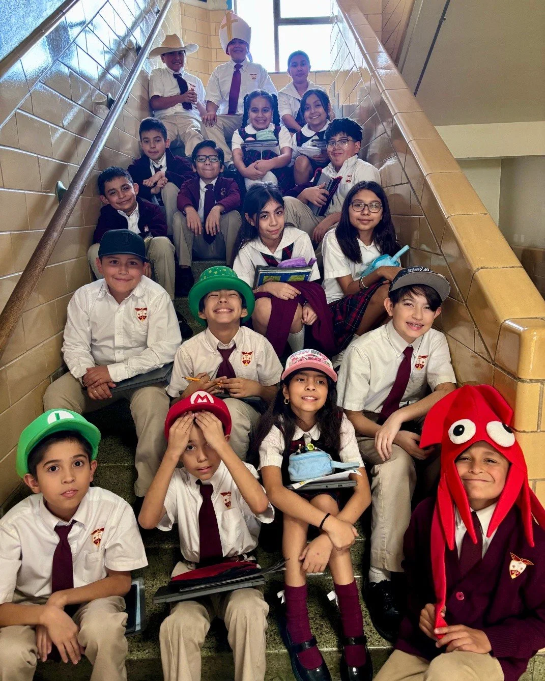 Day 4 celebrating Read Across America - Hats Off to Reading! 📚 

Our Eagles wear funny hats to remind us to respect reading and to encourage literacy! 👒 🎩