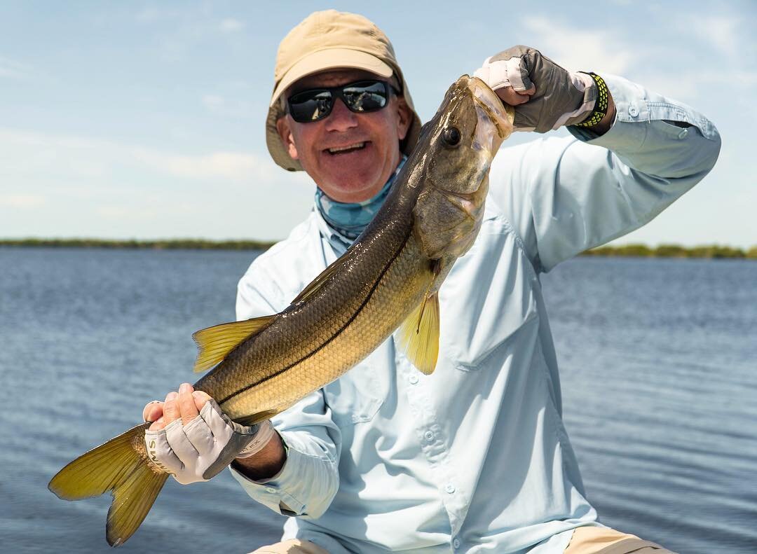 Chip with the lower slot fish that jumped out in front of a 20lber to eat his fly #mangroveoutfitters #smithoptics #allenflyfishing #cortlandline