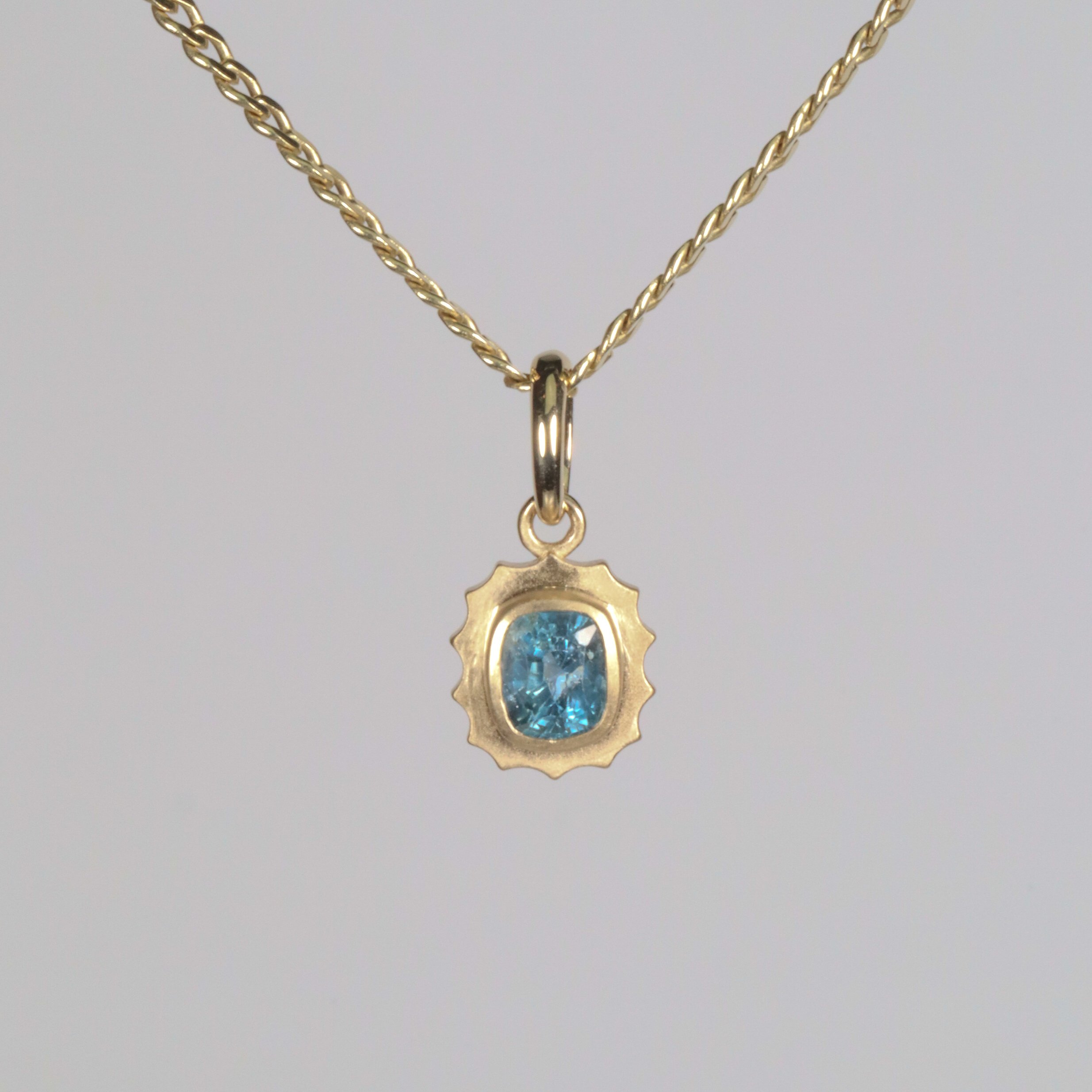The Mini Tides: 0.99ct Blue Sapphire