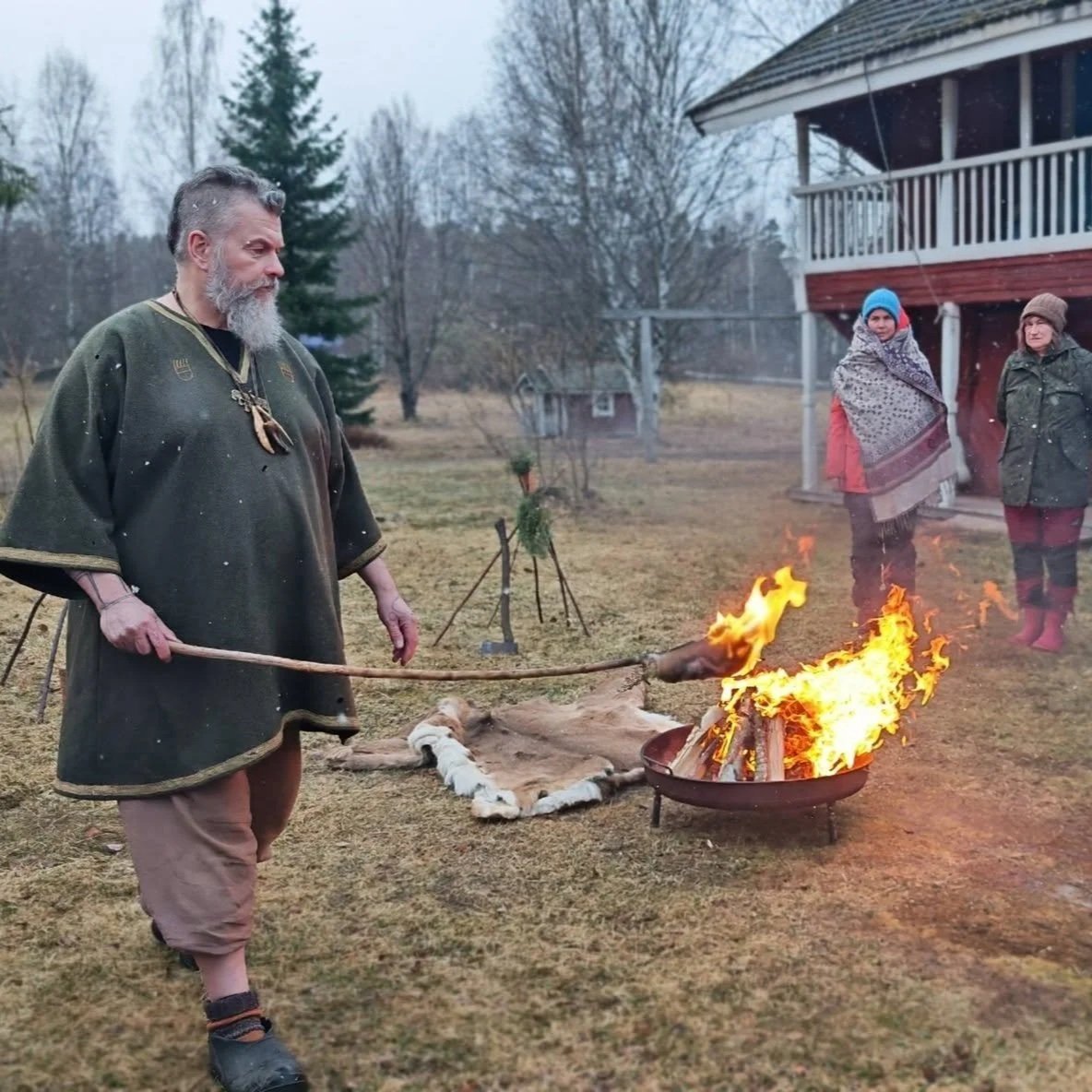 Tietäjä seremonialistina -koulutuksen lähijakso