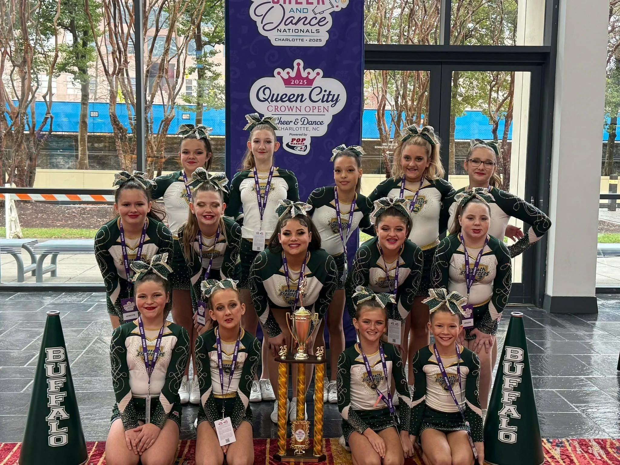 A huge CONGRATULATIONS to our Buffalo Stampeders cheer program, which came home with plenty of hardware from the Pop Warner Nationals competition this week in Charlotte, North Carolina! See the team results below...
Tiny Mites: 2nd in Nationals show 