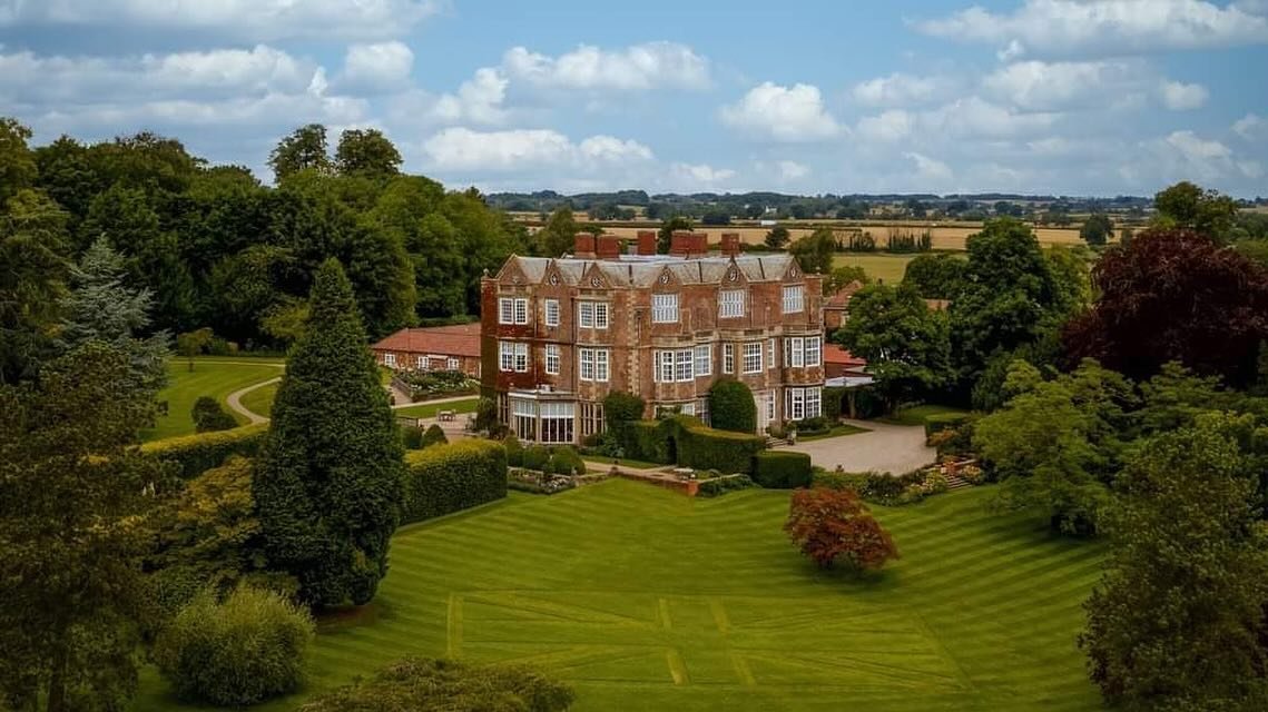 LIMITED SUMMER GETAWAY!! 😎

Get ready for the ultimate foodie adventure this summer at Goldsborough Hall! 

Indulge in a 6-course tasting menu at our 3 AA Rosette @goldsboroughhalldining stay in luxurious 5 AA star accommodation, and wake up to a de