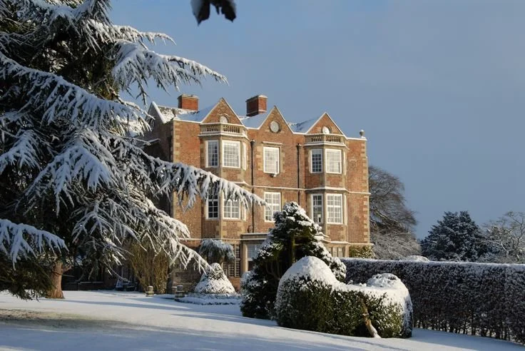 Festive History Tour &amp; Talk 