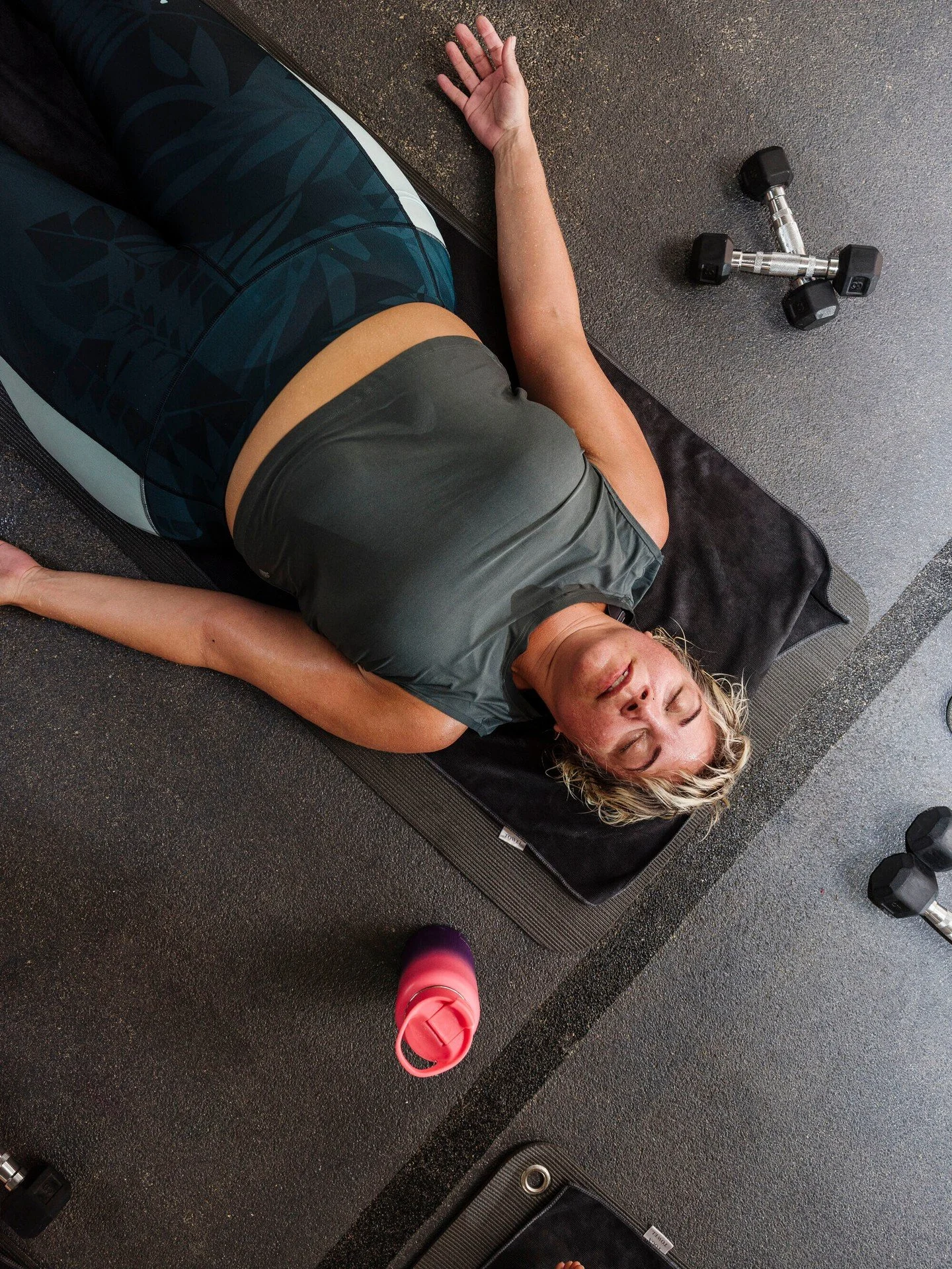 Uncle drama? Office parties? Year-end chaos?
We prescribe:
- 1 hot class
- 1 cold plunge
- 0 tolerance for stress
Side effects may include glowing skin, better sleep, and not losing your mind this December.