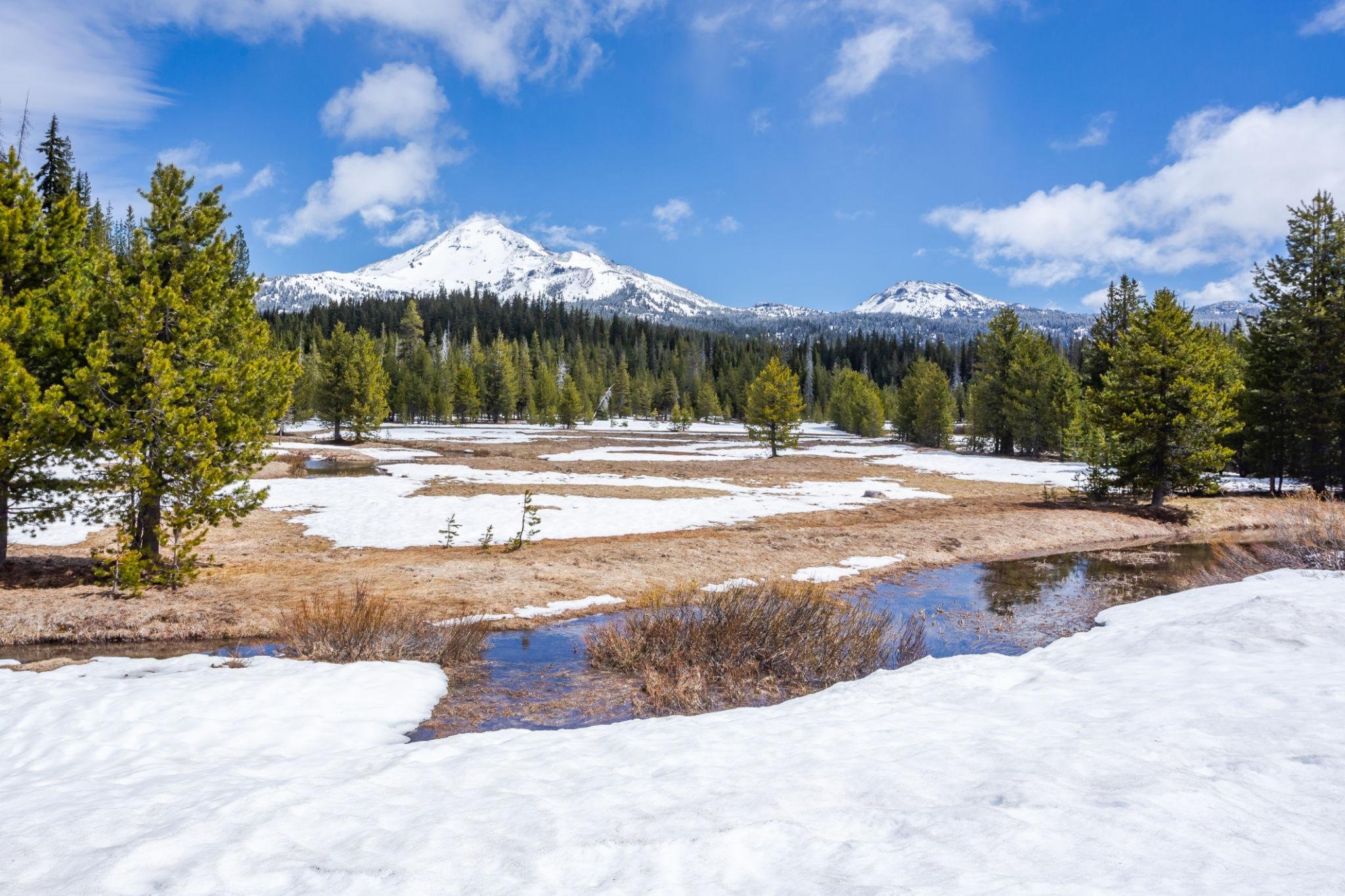 Bend spring is doing its thing&hellip;sun one minute, snow the next 🌤️❄️

If your body feels a little all over the place too, that&rsquo;s not a coincidence.

Seasonal transitions can throw off sleep, energy, hormones, and digestion. One day you&rsq