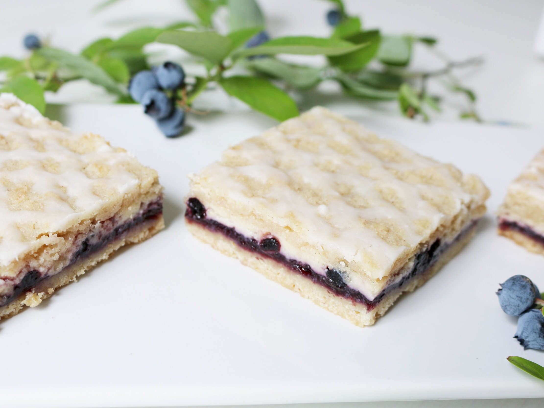 Blueberry Lemon Pie Bar