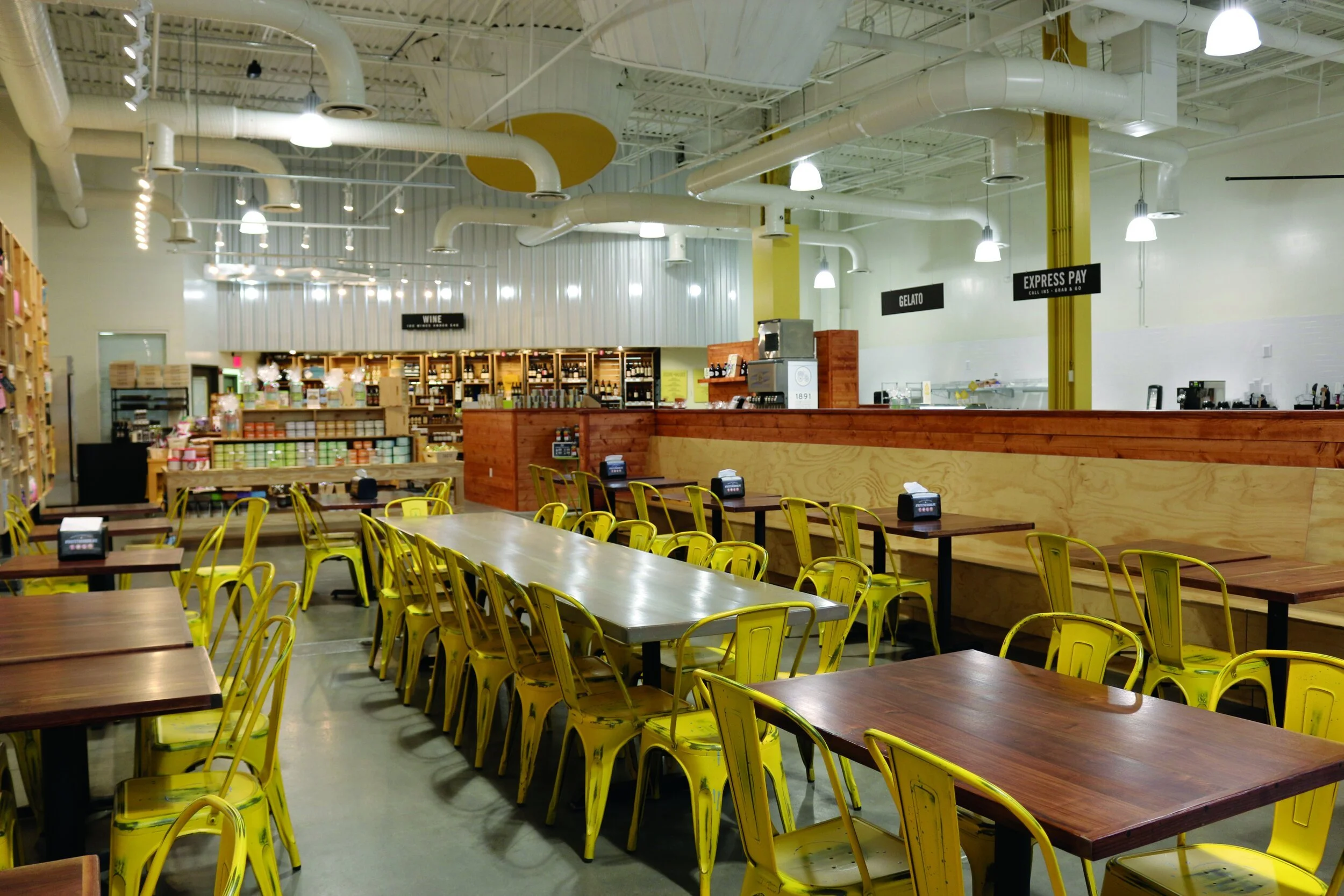 City Center Dining Room: 90 seated, 160 standing