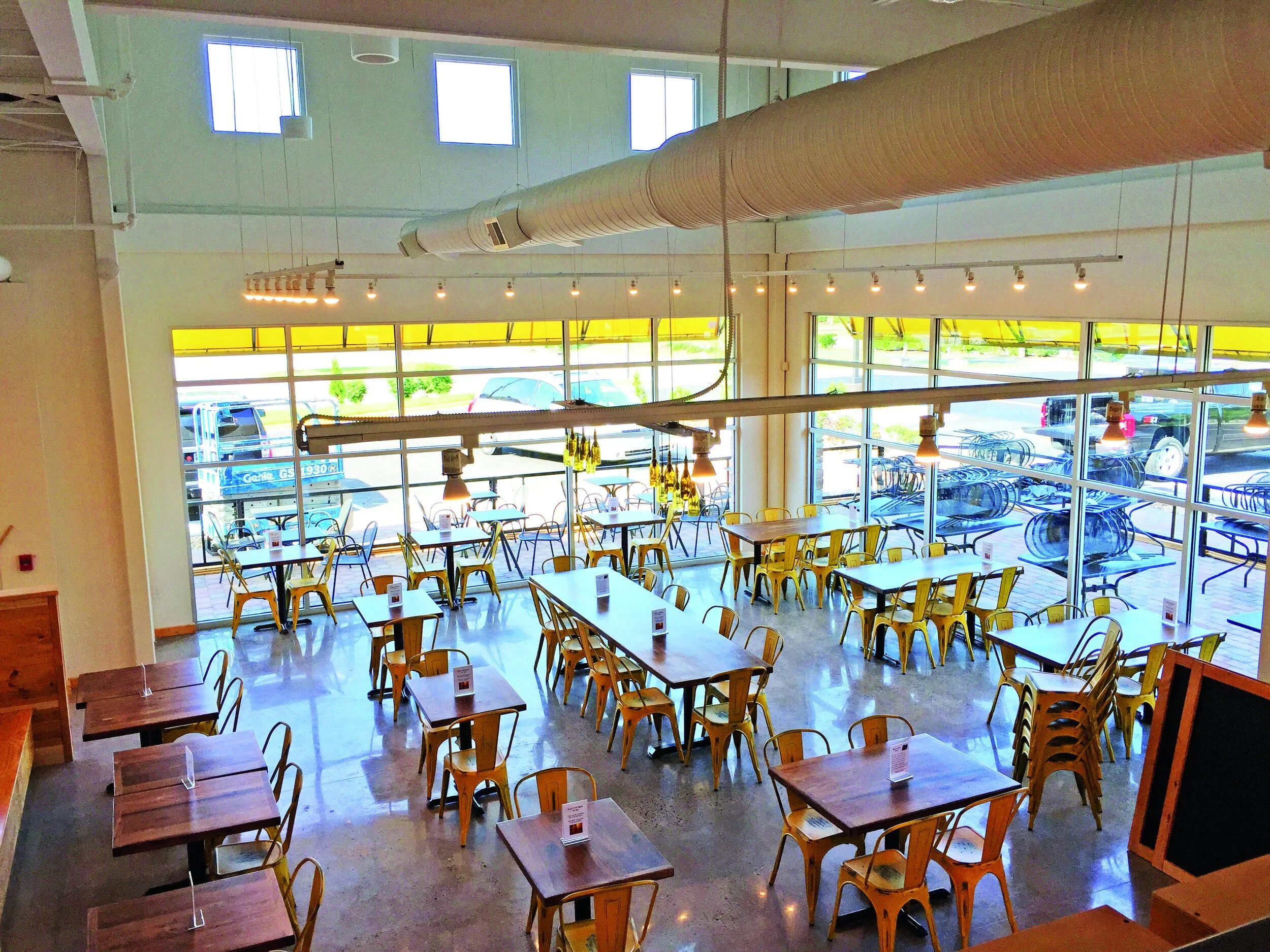 Harbour View Dining Room: 64 seated, 130 standing