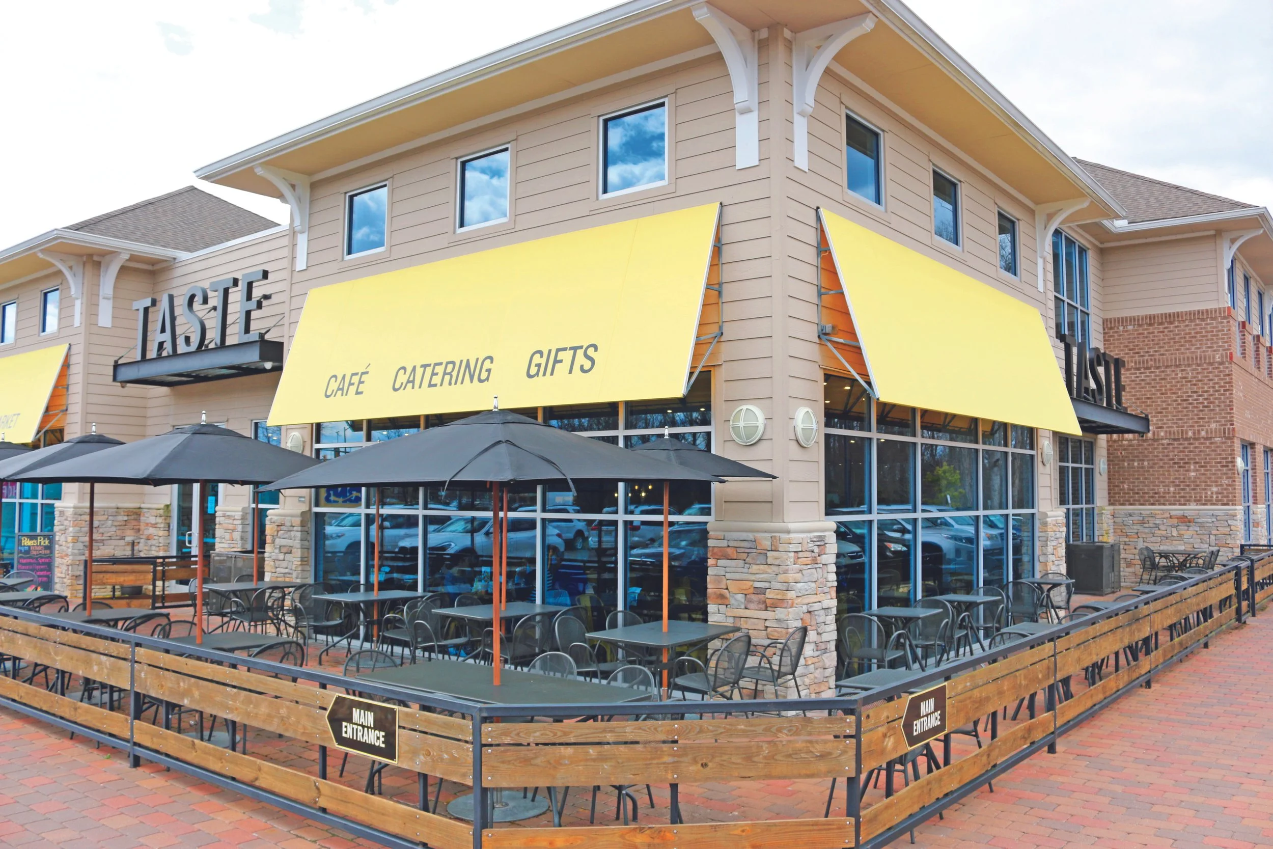 harbour view patio .jpg