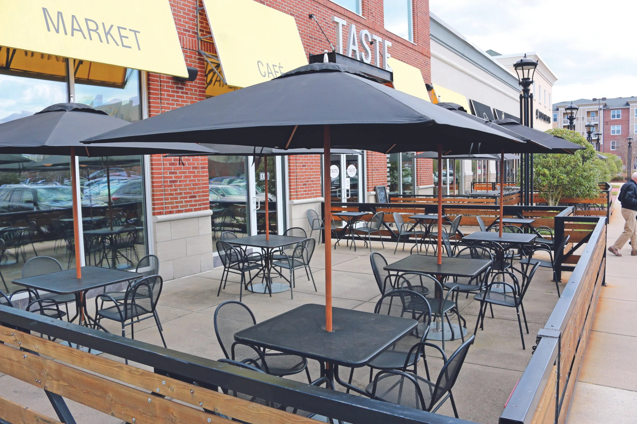 greenbrier patio .jpg