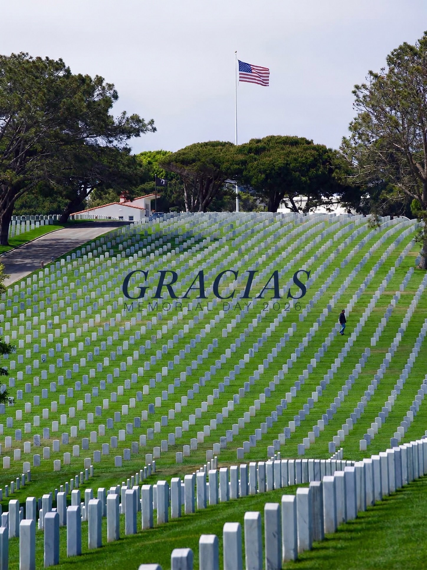 Hoy recordamos.

En este (Memorial Day), hacemos una pausa con gratitud por los valientes hombres y mujeres que dieron su vida al servicio de nuestro pa&iacute;s. Honramos su valent&iacute;a, su sacrificio y a las familias que llevan su legado.

Como