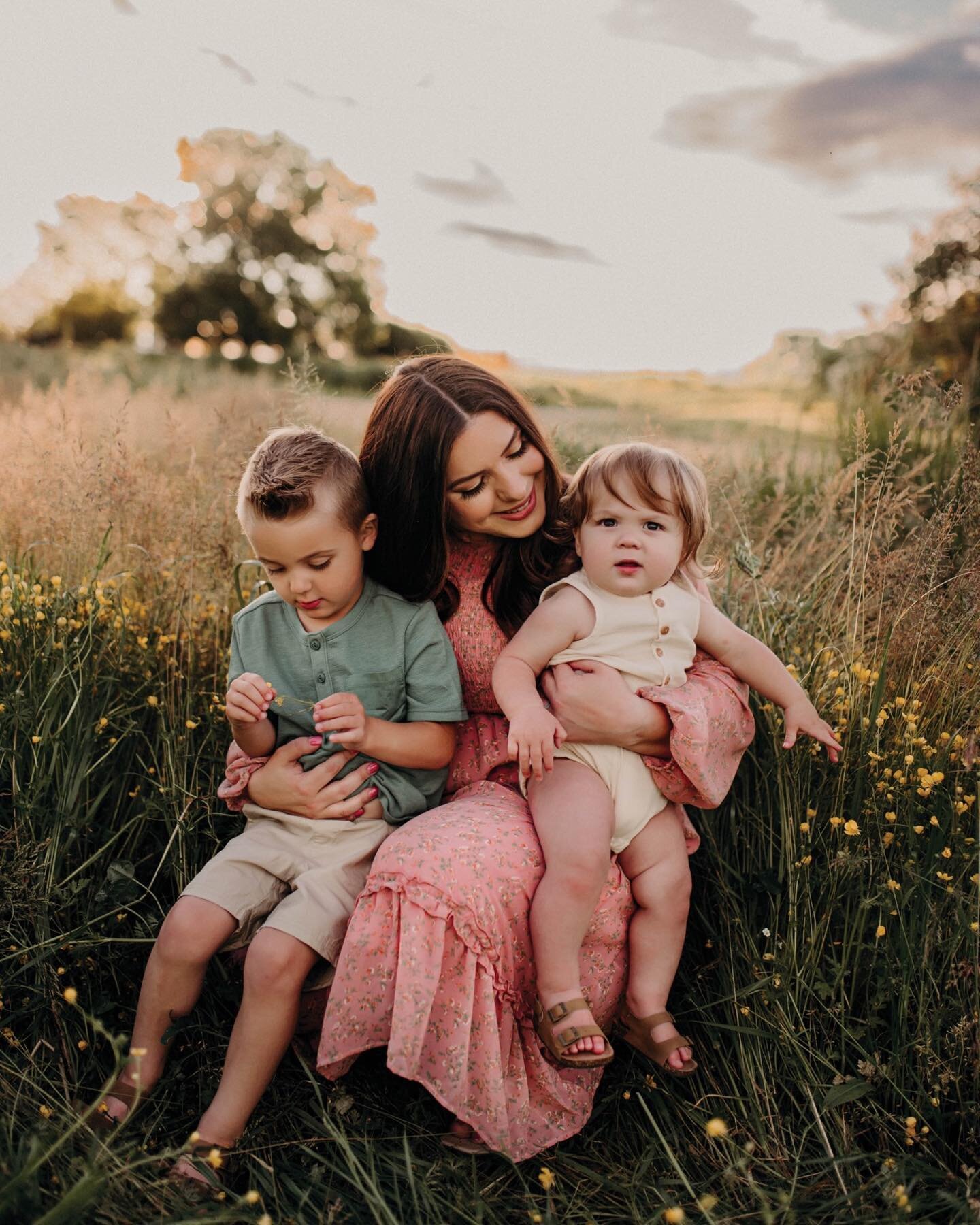 Jessica and her precious baby boys! I melt every time I photograph this sweet crew! I feel so honored that this Momma has trusted me to document so much for her dear family!

I&rsquo;ve been pondering about a Mommy and Me Giveaway for the end of summ