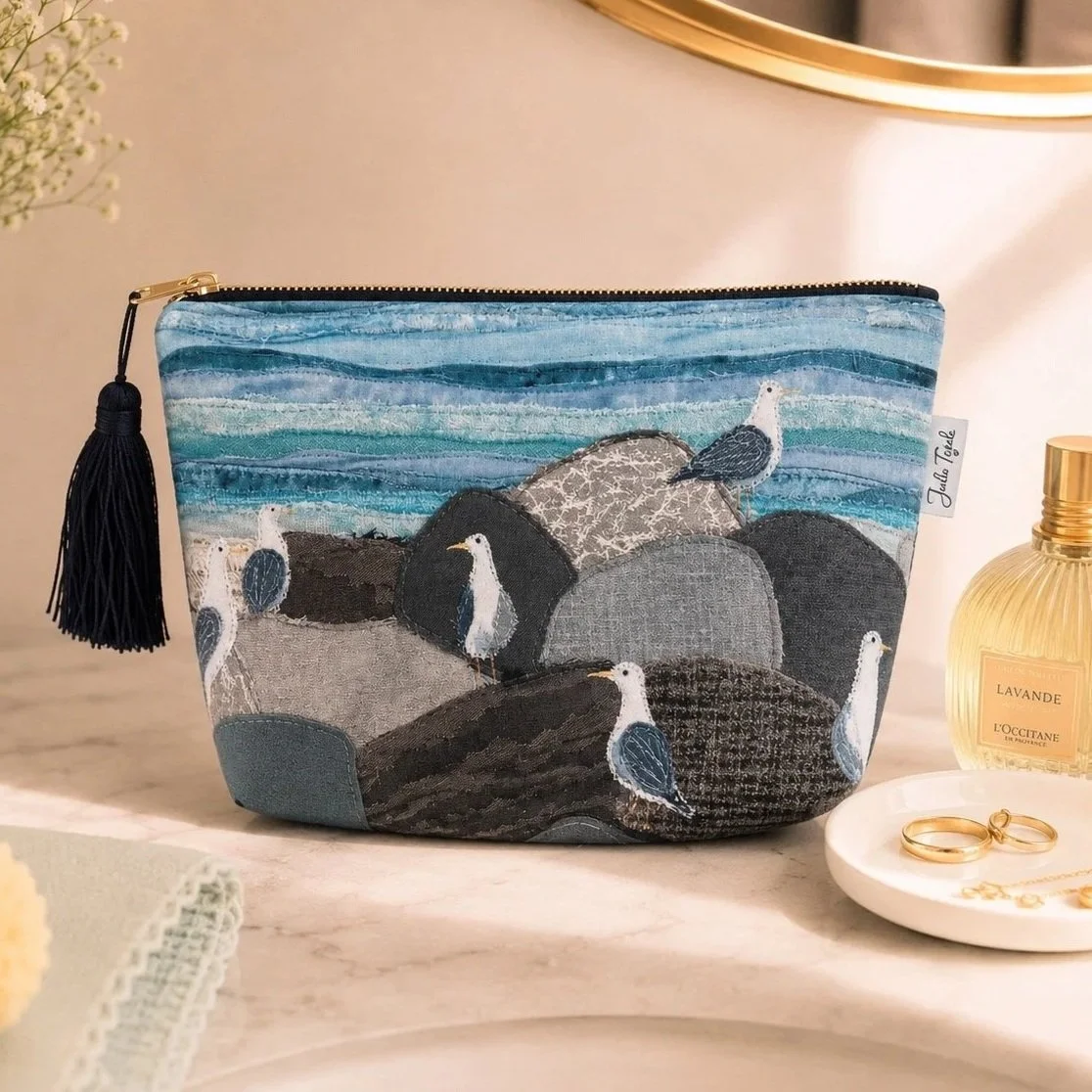 watching+washbag%281%29.jpg