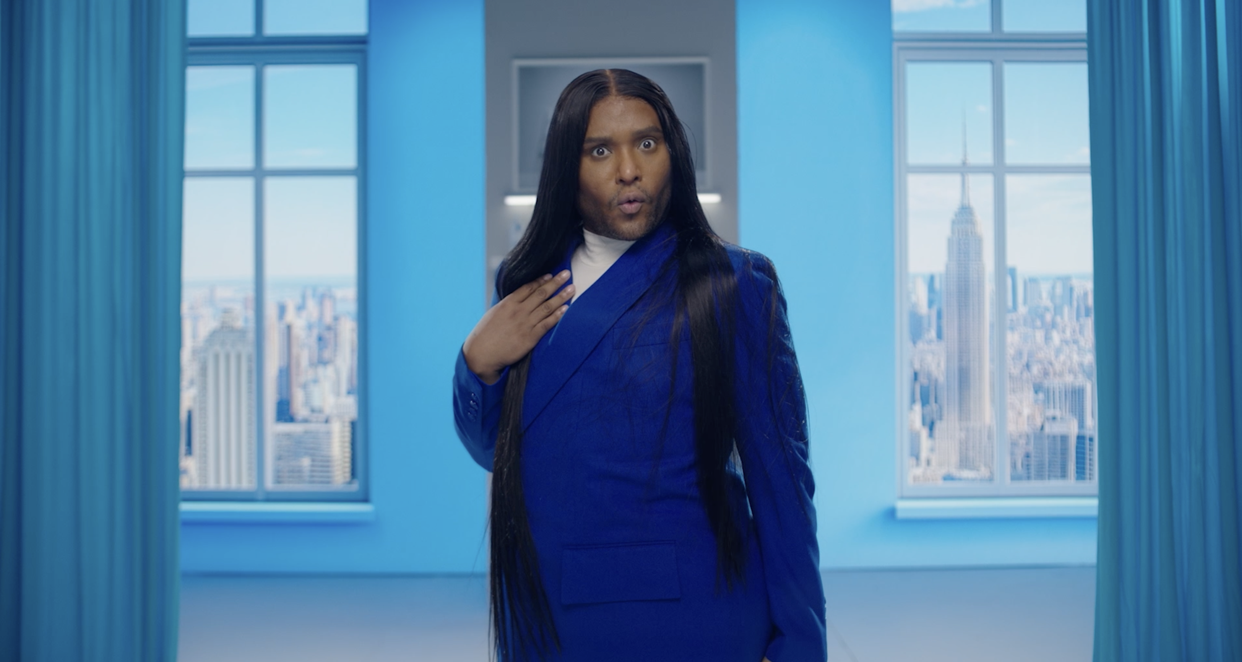 DIRECTOR  | LA ROCHE-POSAY