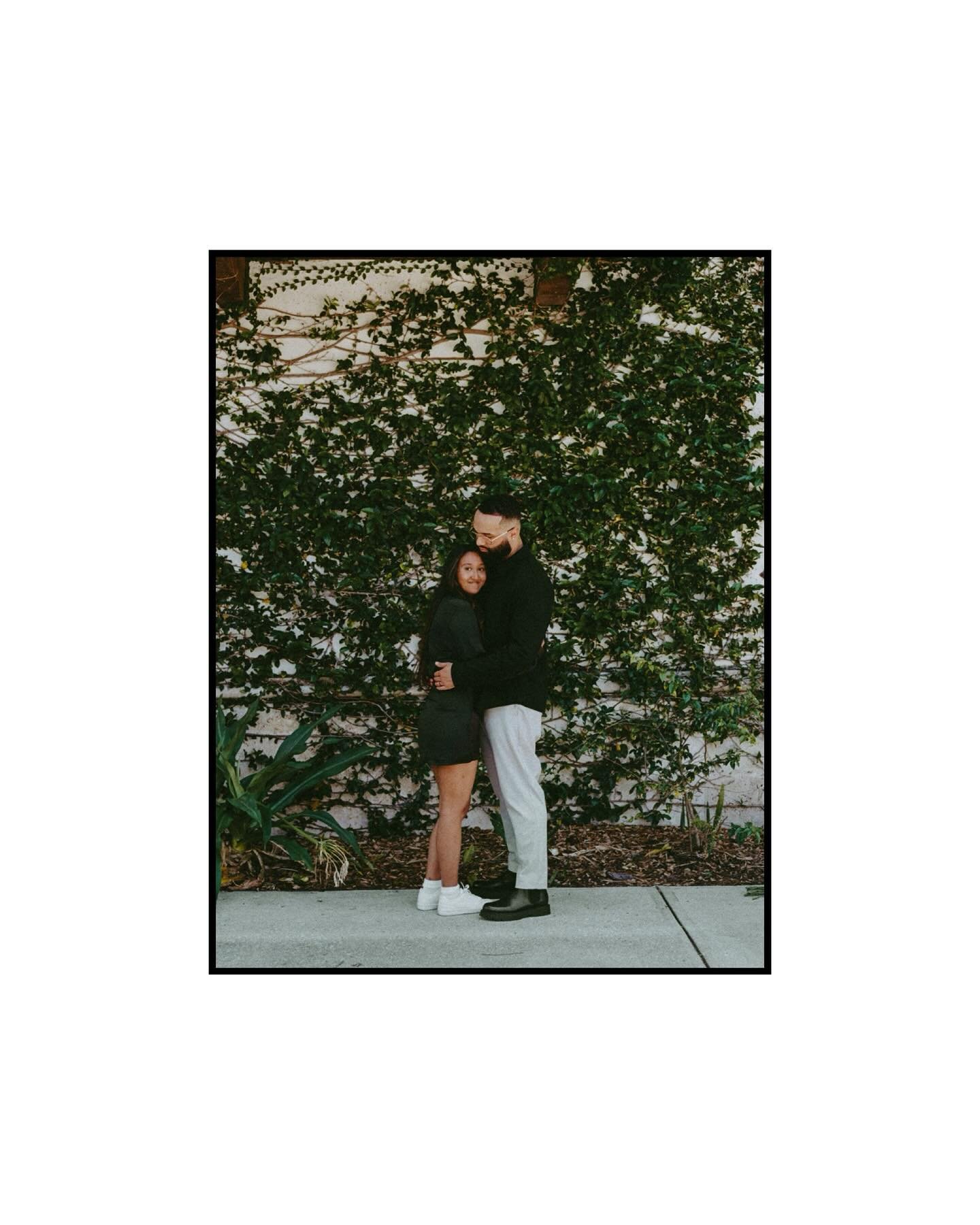 ↠some film photos from my bestie&rsquo;s engagement🥹

be sure to add on 35mm film to your wedding / shoot to get some old fashioned film photos🫶🏼🤭
&bull;
&bull;
&bull;
#orlandofloridaphotographer #elopementphotographer #travelelopementphotographe