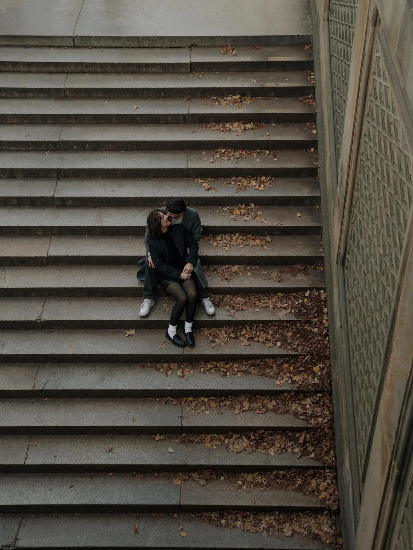 ↠our virtual postcard of us from Central Park, NY for the holidays🤎

📷: the amazing @mishstudios !!
&bull;
&bull;
&bull;
#orlandofloridaphotographer #elopementphotographer #travelelopementphotographer #brooklynnyphotographer #floridaphotographer #o