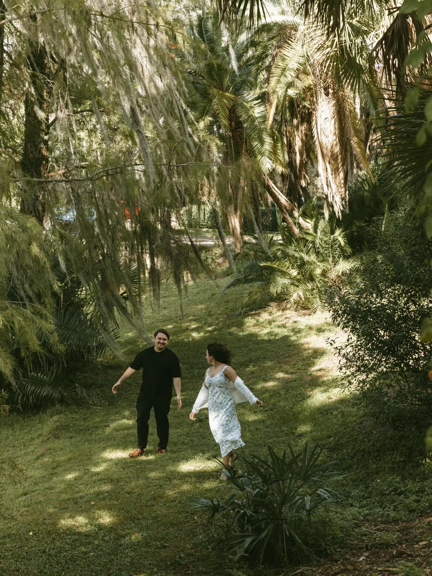 ↠been editing so much, that i&rsquo;ve been forgetting to post!!

loved capturing Anabel + Tyler&rsquo;s engagement in a new spot to me🤎
&bull;
&bull;
&bull;
#orlandofloridaphotographer #travelelopementphotographer #utahelopementphotographer #kauaiw