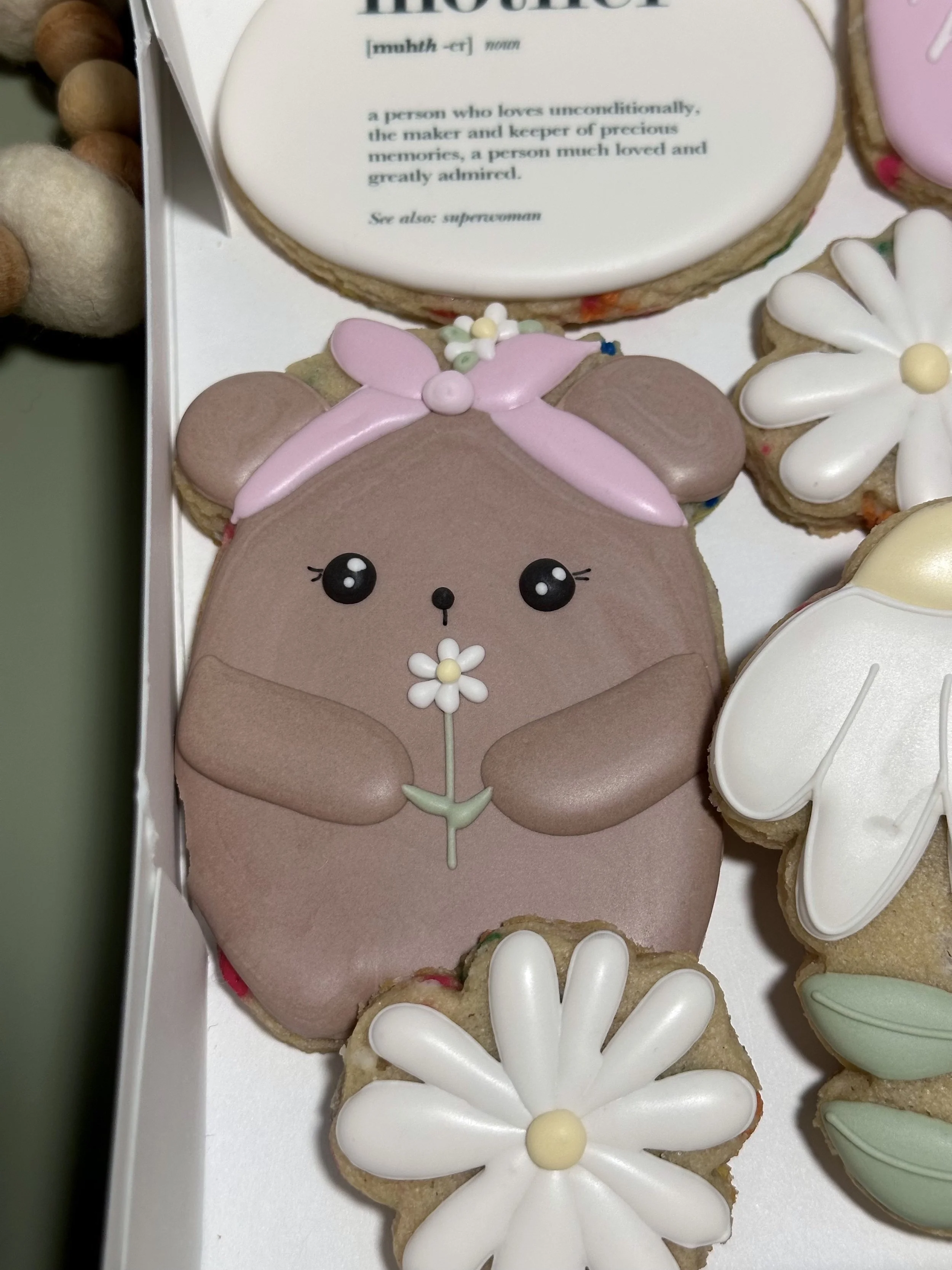 mothersdaybox-bearcookie.jpg