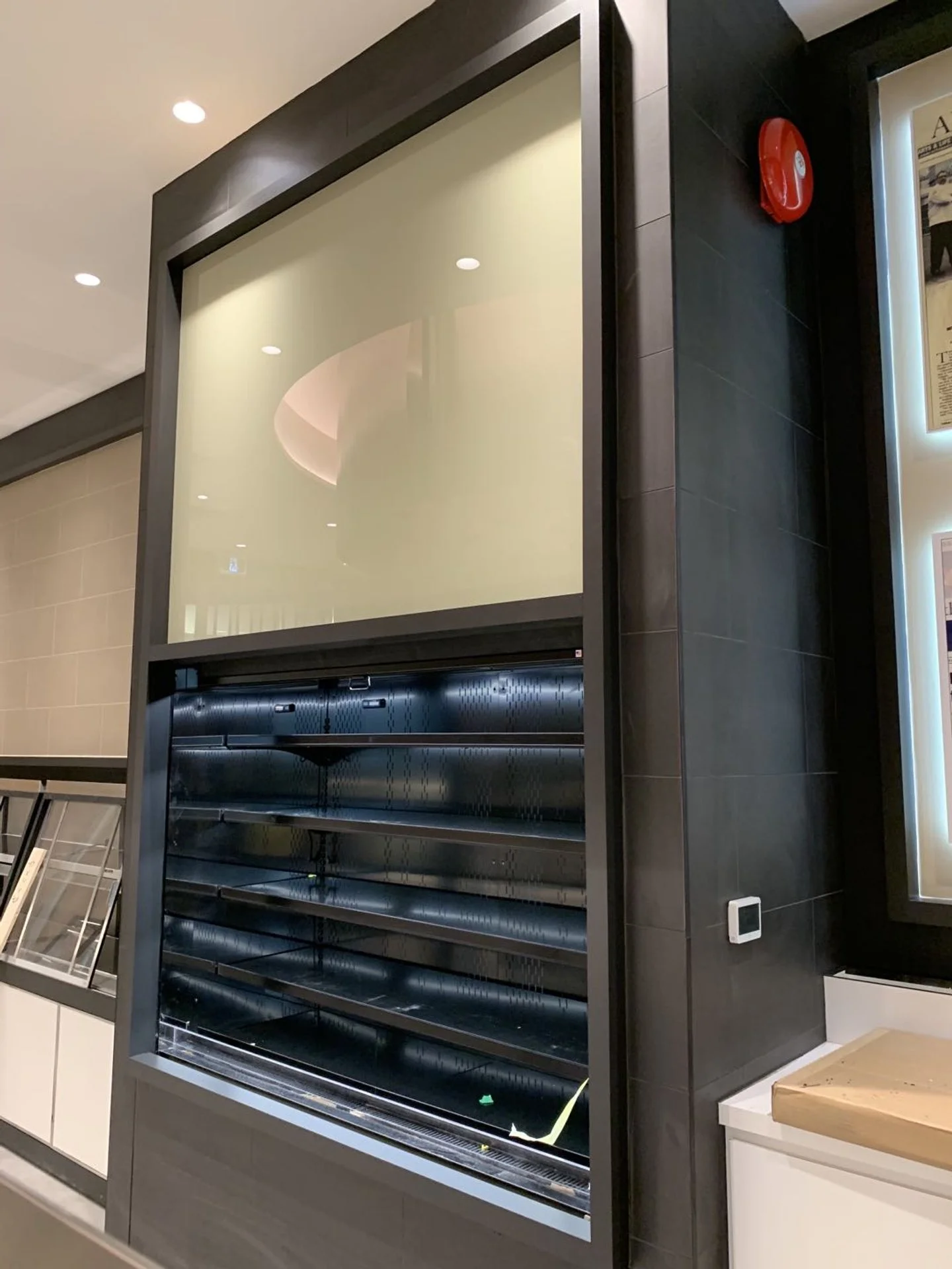 Bakery shop - Saint Germain Display 1.jpg