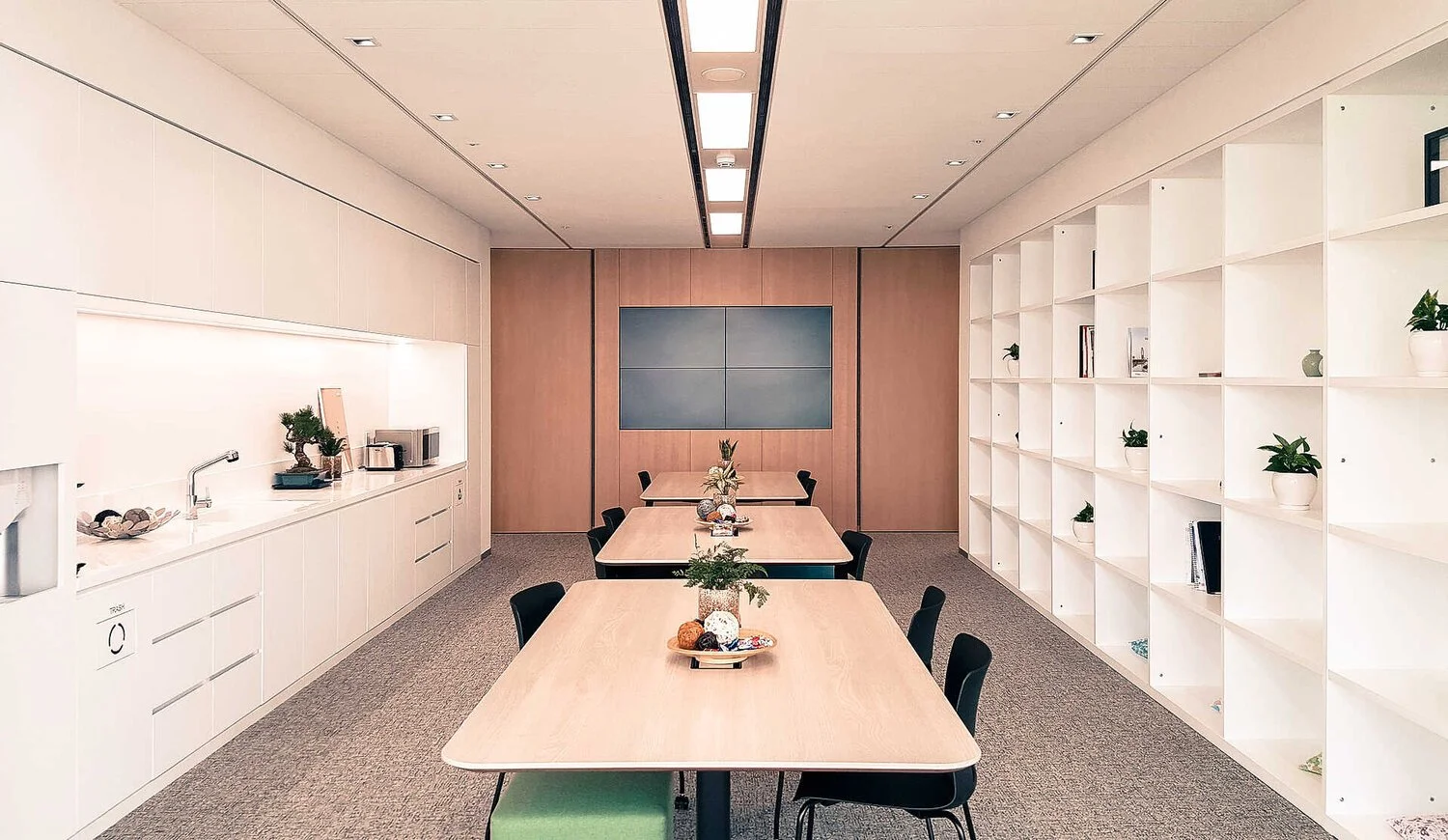 Toronto-Office-Interior-Meus-Design-Open-Shared-Space.jpg