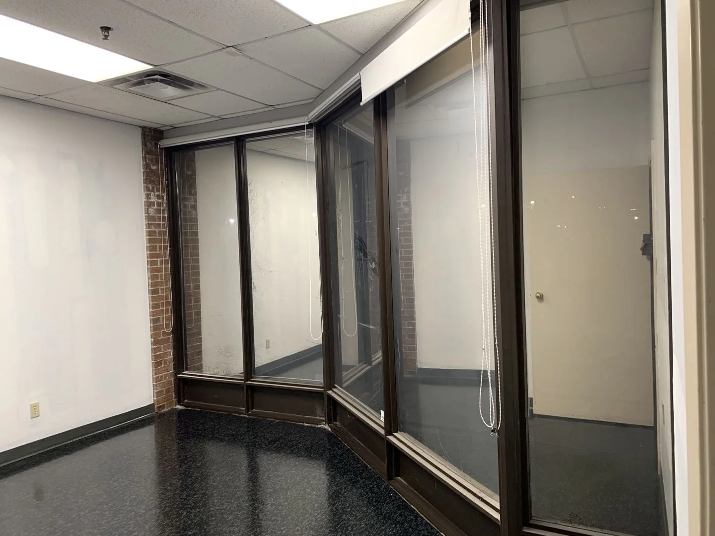 Office - 101 mobility - before 4.jpg