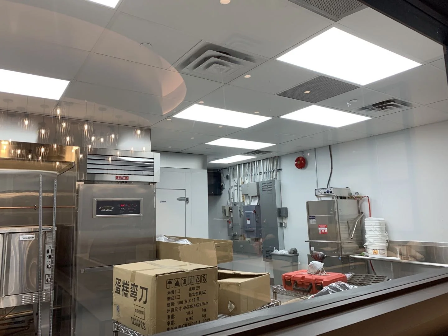 Bakery shop - Saint Germain kitchen 1.jpg