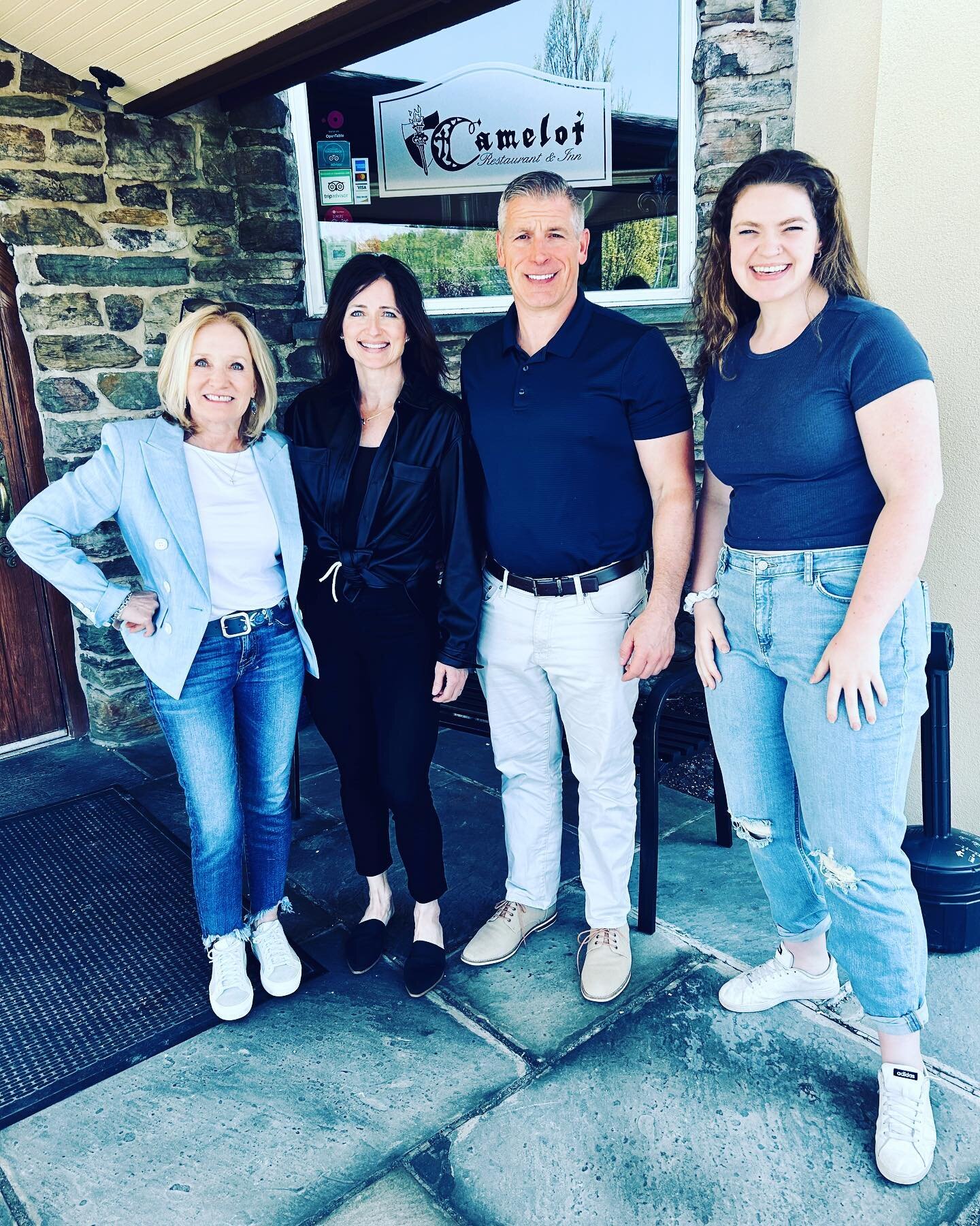 Enjoyed lunch together at our strategic planning meeting for our members @StudioU Fitness. Shout out to Camelot, Clarks Summit&hellip;.sooo delicious, great service!
#clarkssummit #nepa
#discovernepa 
#nepafitness #fitness
#personaltraining
#smallgro