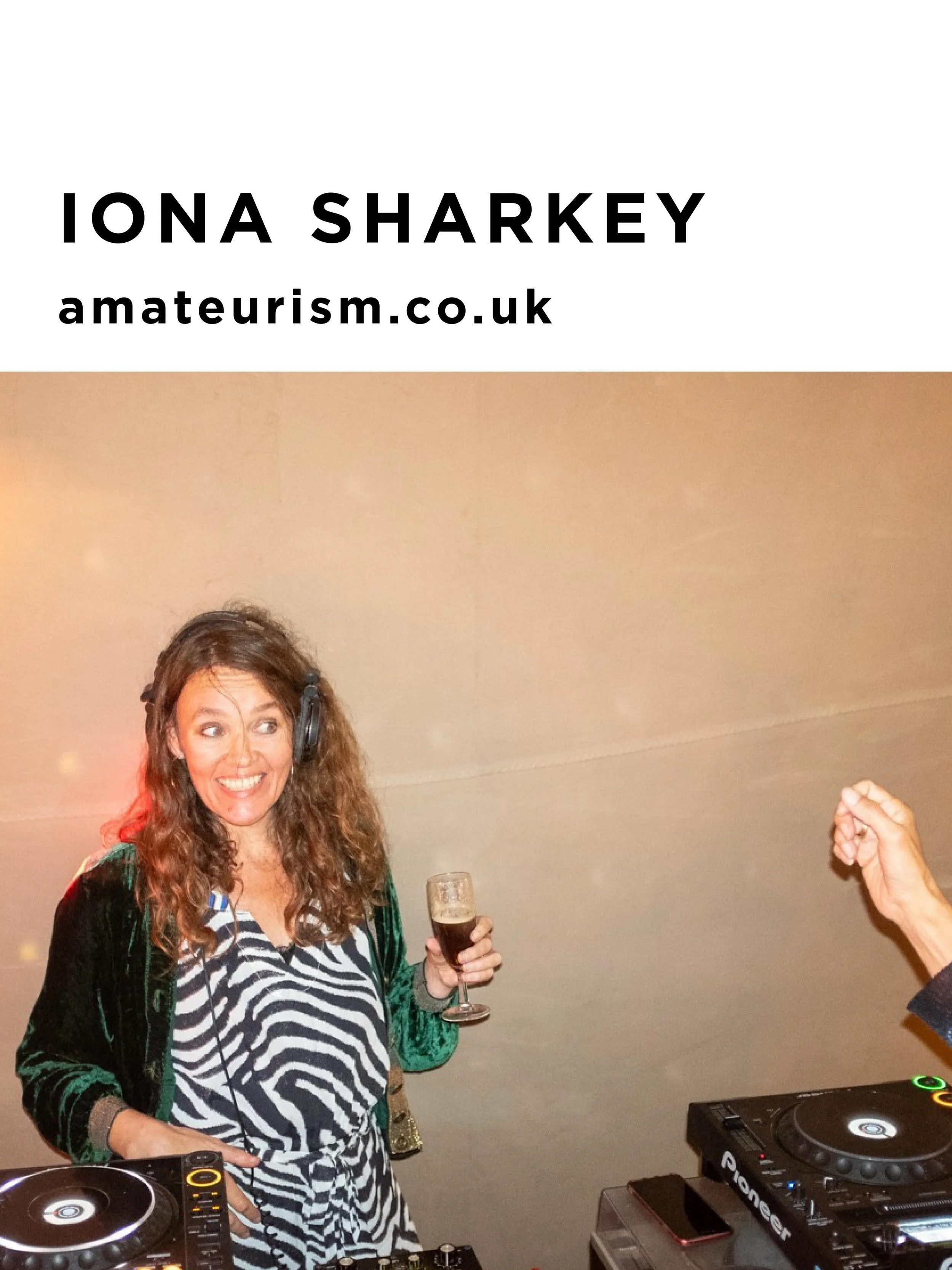 Iona Sharkey | 19:30-21:00

And here we are. Our 41st show of the broadcast, and the FINALE.

Do you like music? If the answer happens to be yes, you are in for a treat!

It is with pride and happiness that we welcome back Iona Sharkey to the airwave