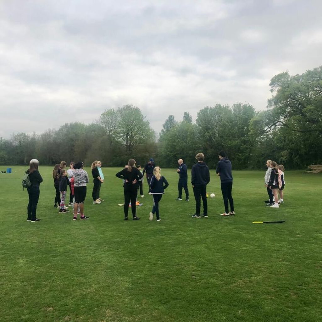 Some photos of our first ever girls&rsquo; team training session. Thanks to head coach Jason for running. Great to see so many attendees, especially those from our friends at @hildengrangeschool 

It&rsquo;s only taken us 220 years! Looking forward t