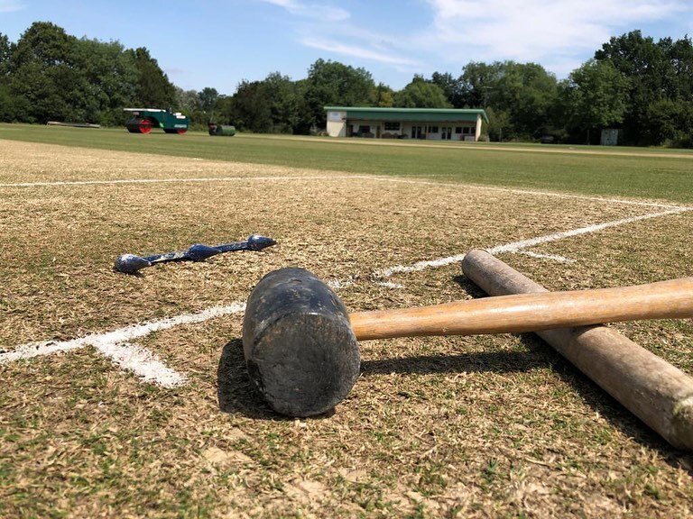 Top class as usual from head groundsman @escapelandscapearchitects in the ☀️ this week ahead of the weekend&rsquo;s action - including our President&rsquo;s Day on Sunday! 🏏 

#cricket #tonbridgelife #kentcricket #tonbridge