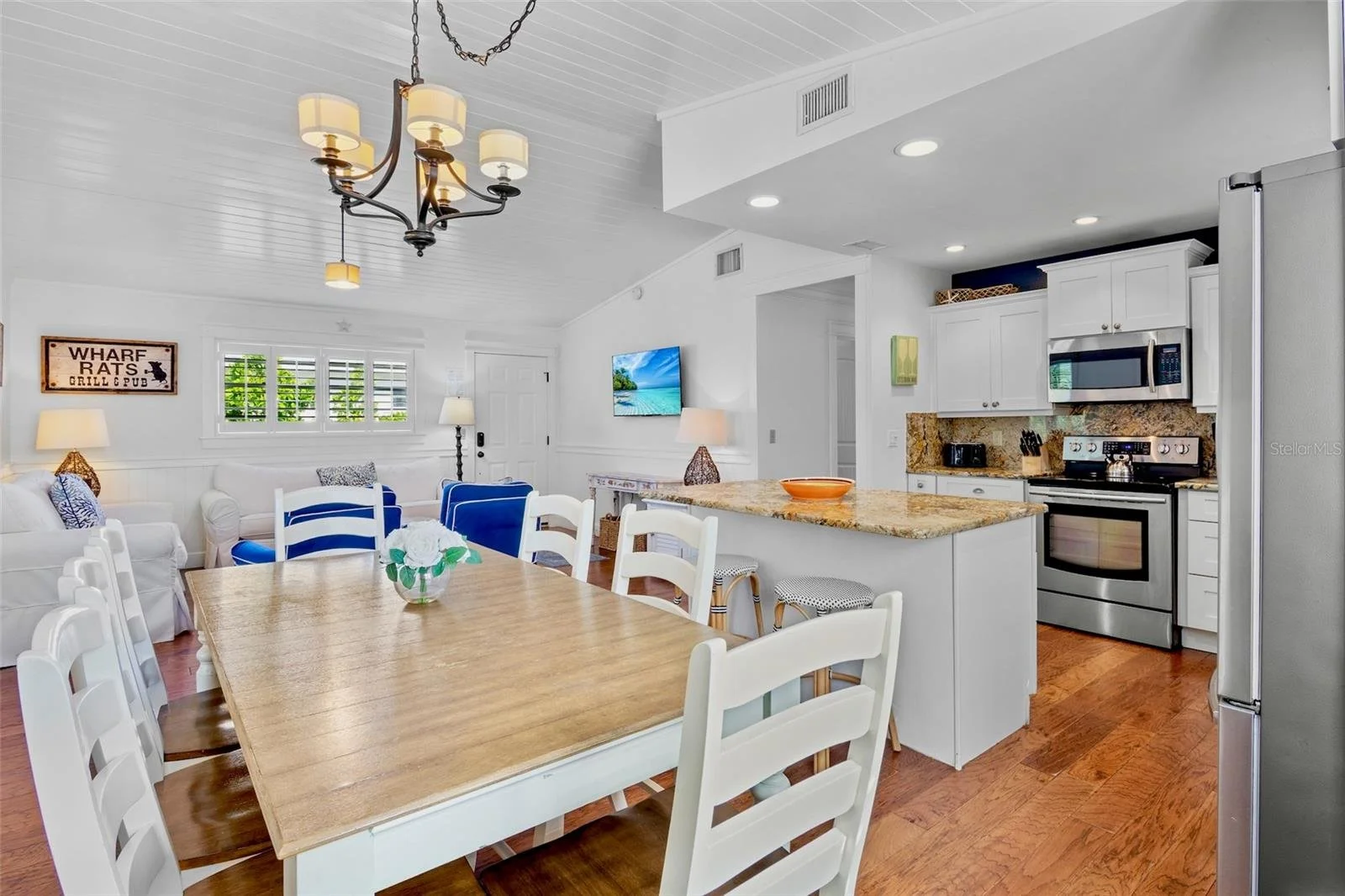 511 Spring Ave Anna Maria, FL 34216 (11).jpeg