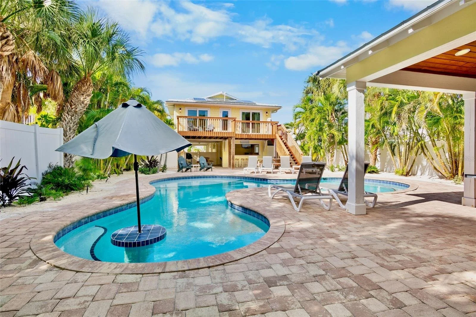 511 Spring Ave Anna Maria, FL 34216 (30).jpeg