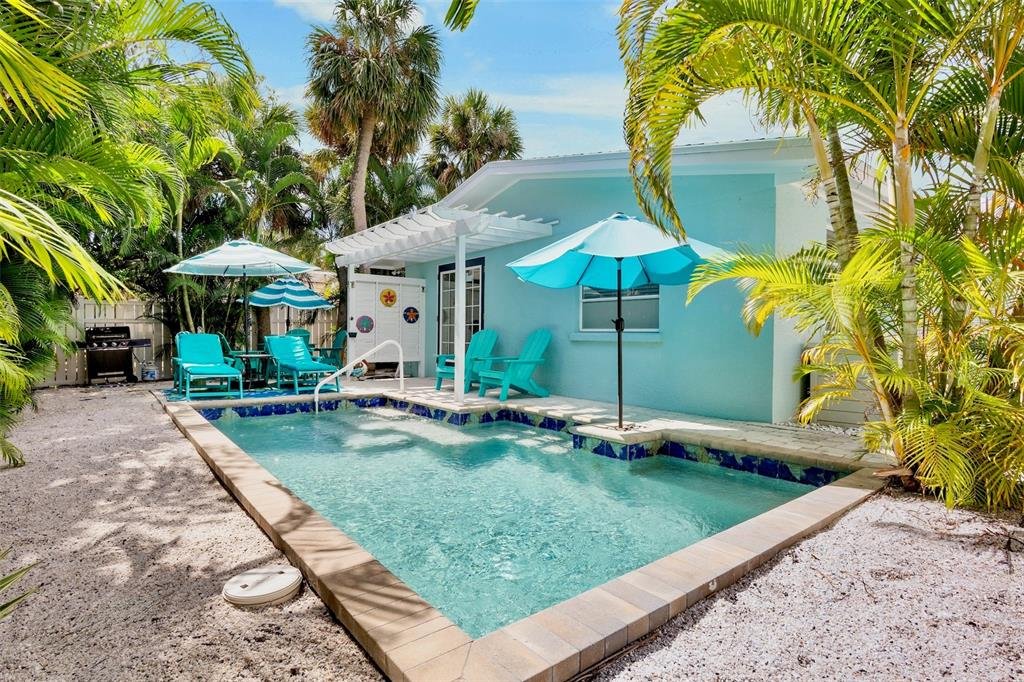 5803 IMPERIORE AVEHOLMES BEACH, Florida 34217-1633 (1).jpeg