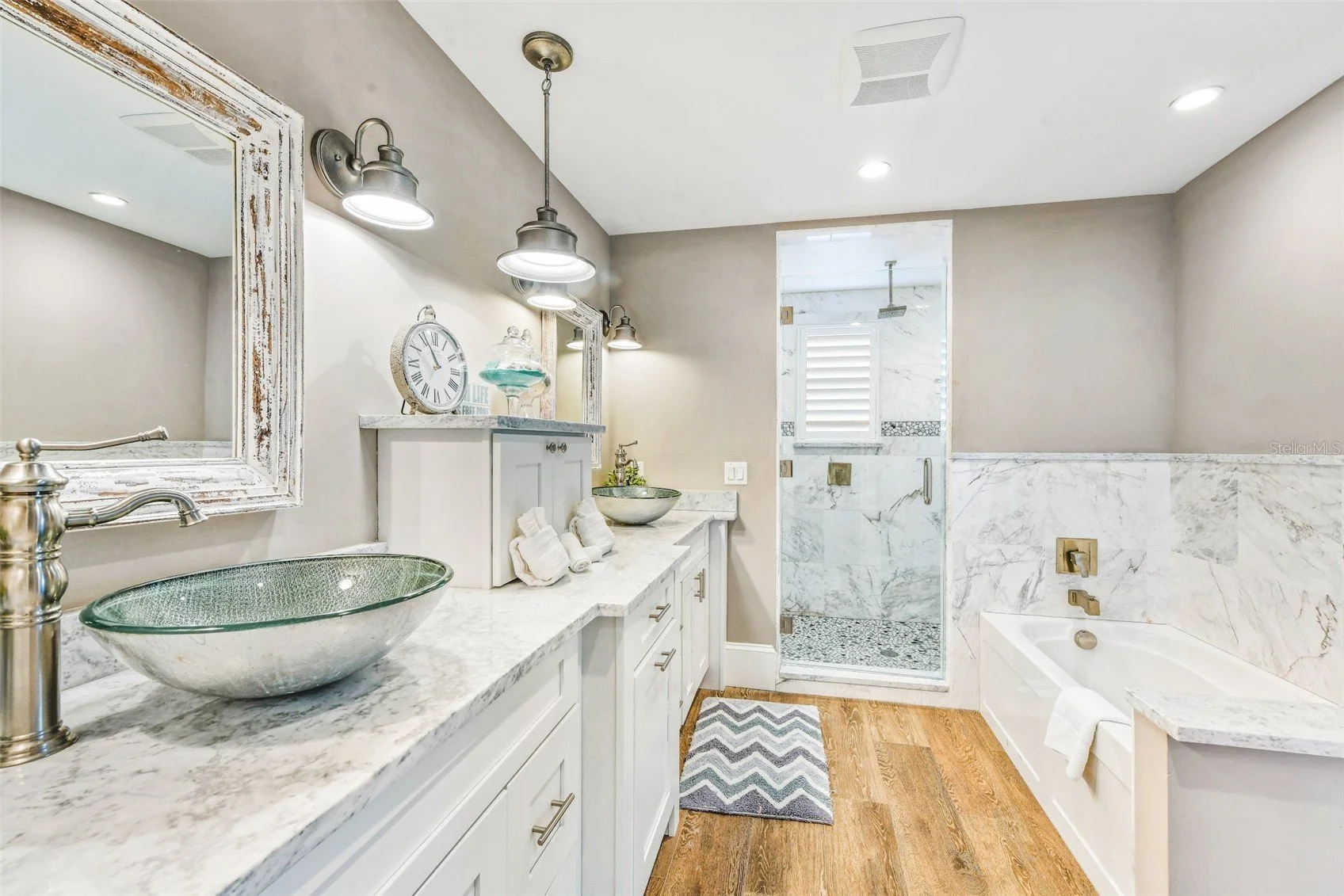Sarasota Real Estate | Siesta Key Homes for Sale | Lakewood Ranch Real Estate | Waterfront Homes in Sarasota, Florida