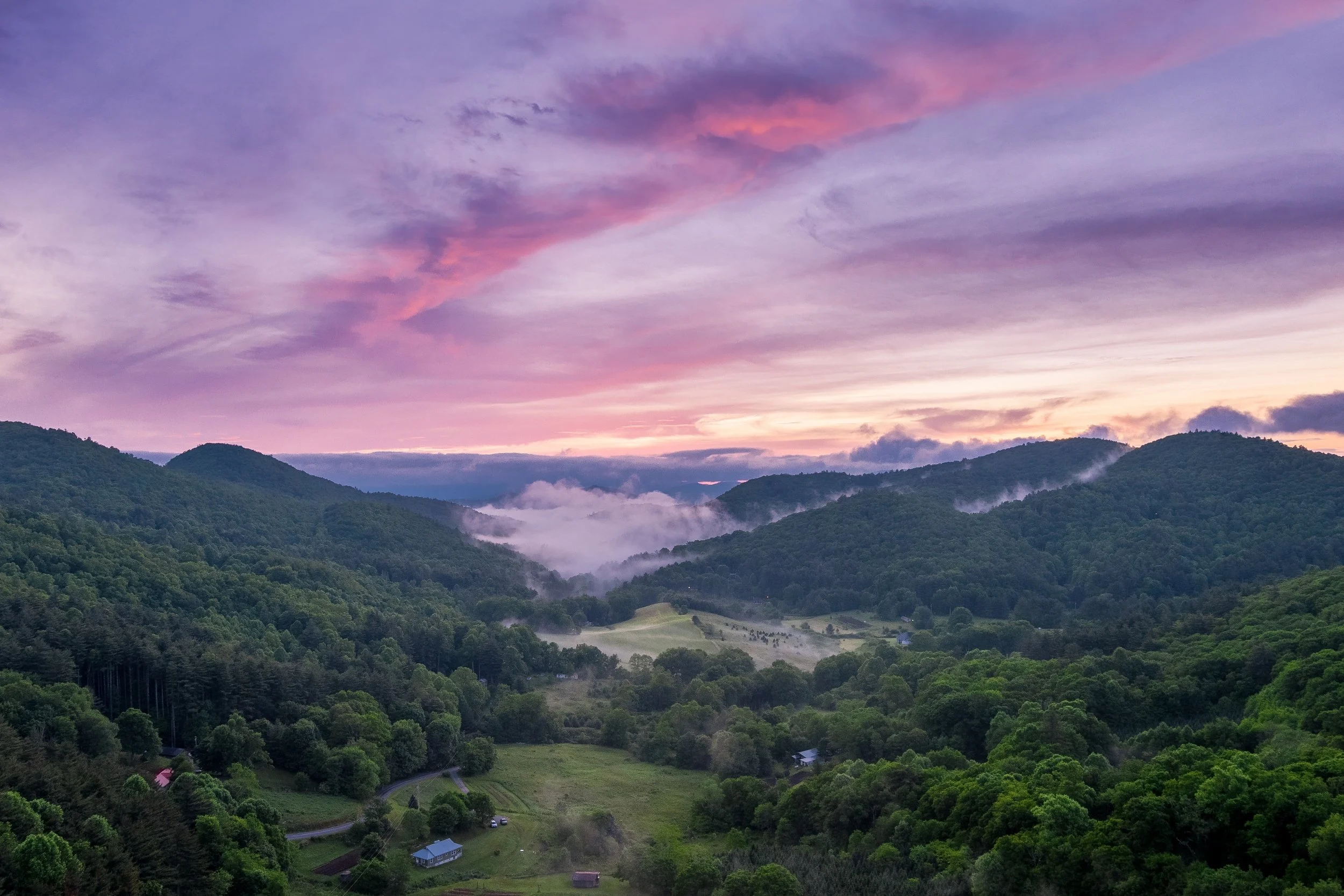  “High Country Sunrise” 